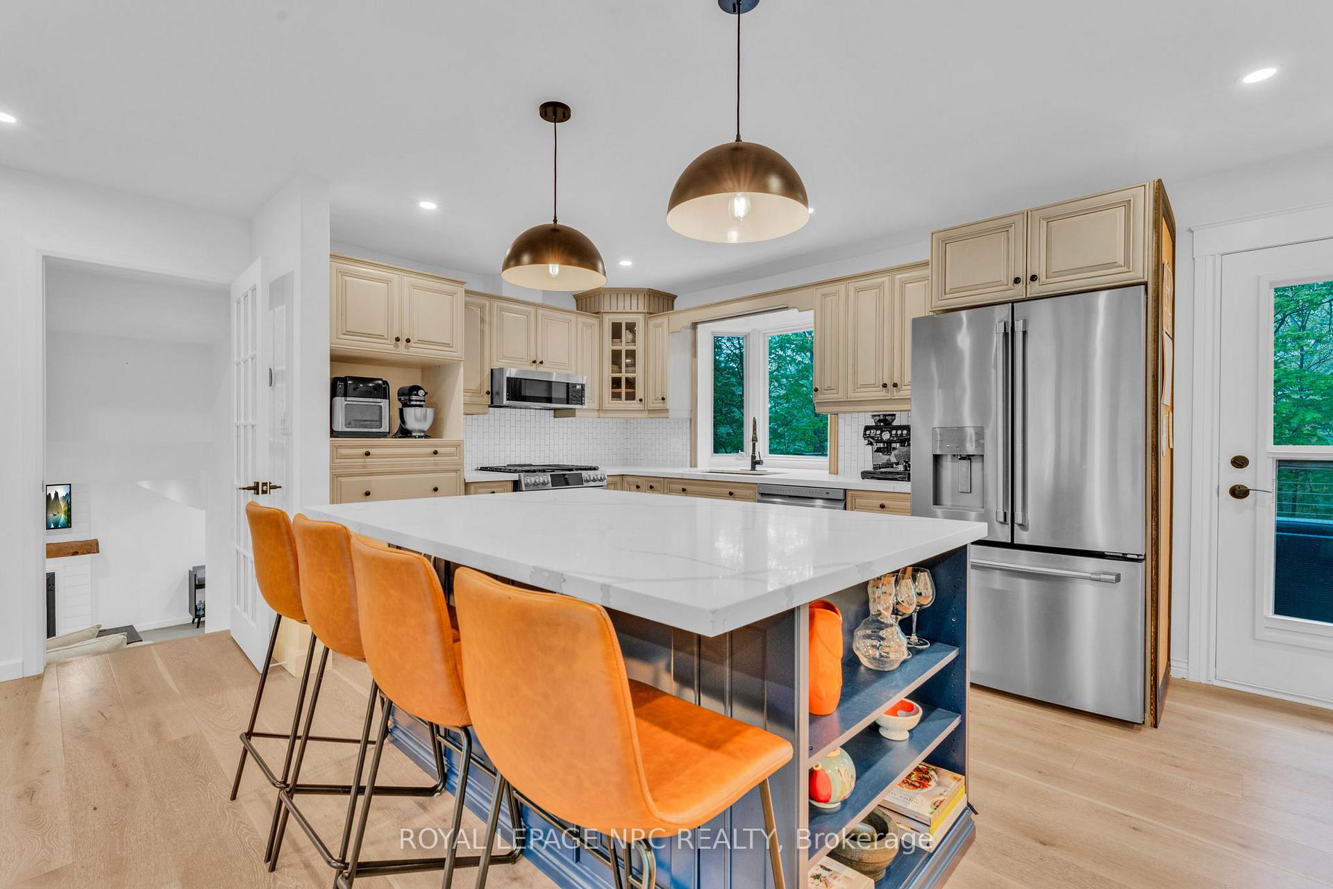 Photo 18 of 75 Alexandra Boulevard, St. Catharines, Secord Woods — HOMEH