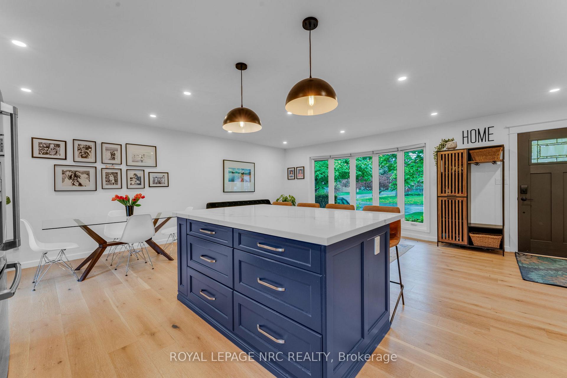 Photo 13 of 75 Alexandra Boulevard, St. Catharines, Secord Woods — HOMEH