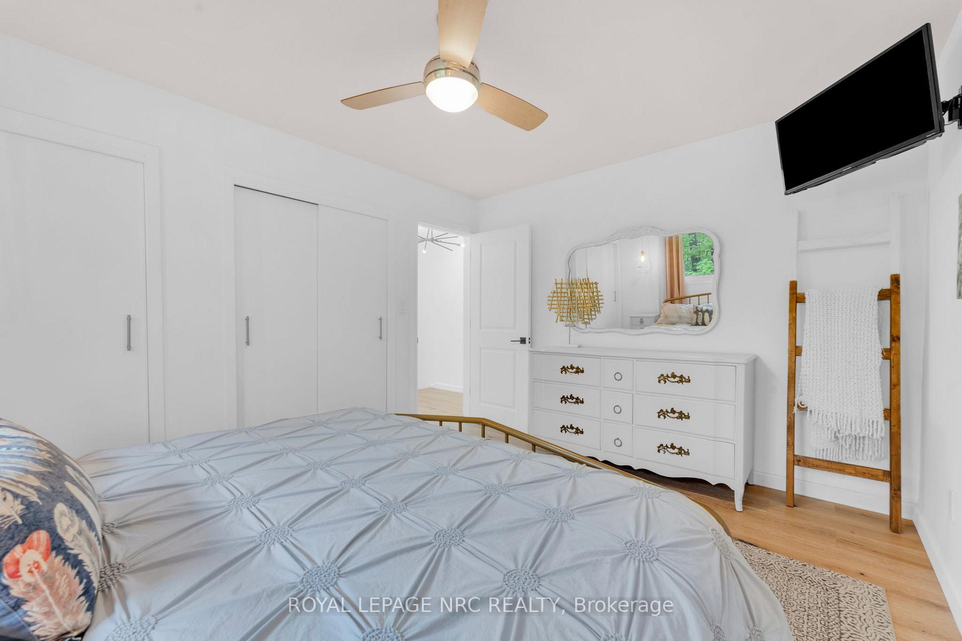 Photo 10 of 75 Alexandra Boulevard, St. Catharines, Secord Woods — HOMEH