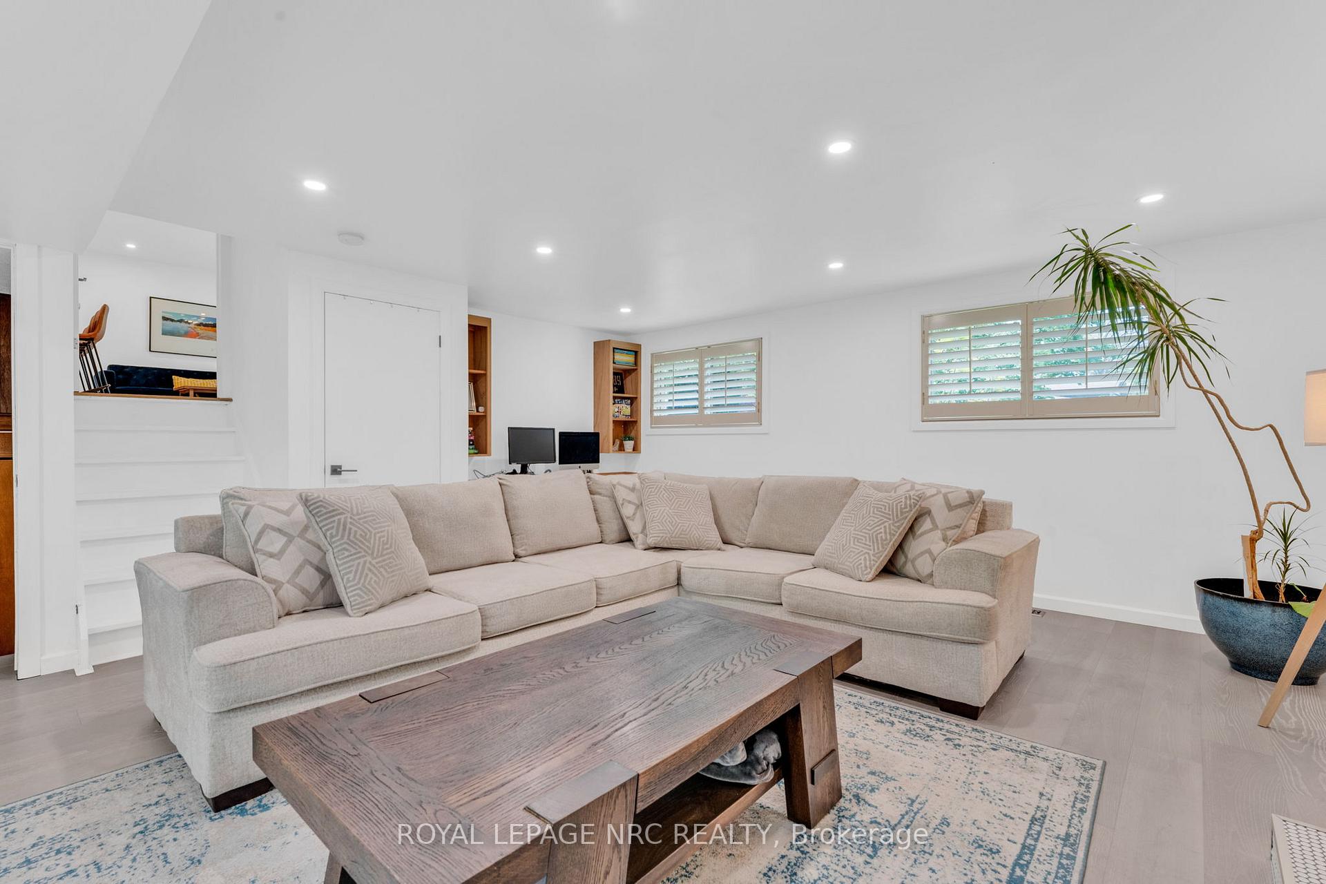 Photo 20 of 75 Alexandra Boulevard, St. Catharines, Secord Woods — HOMEH