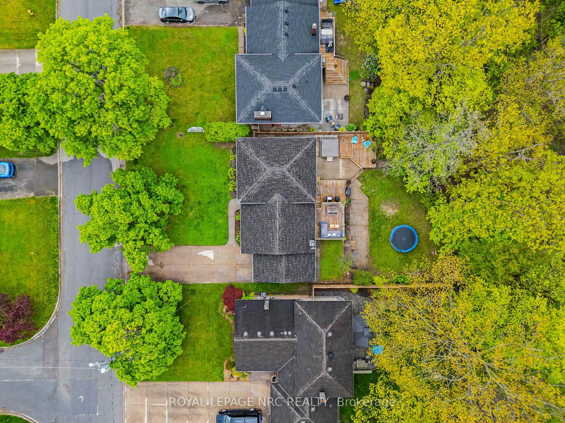 Photo 34 of 75 Alexandra Boulevard, St. Catharines, Secord Woods — HOMEH