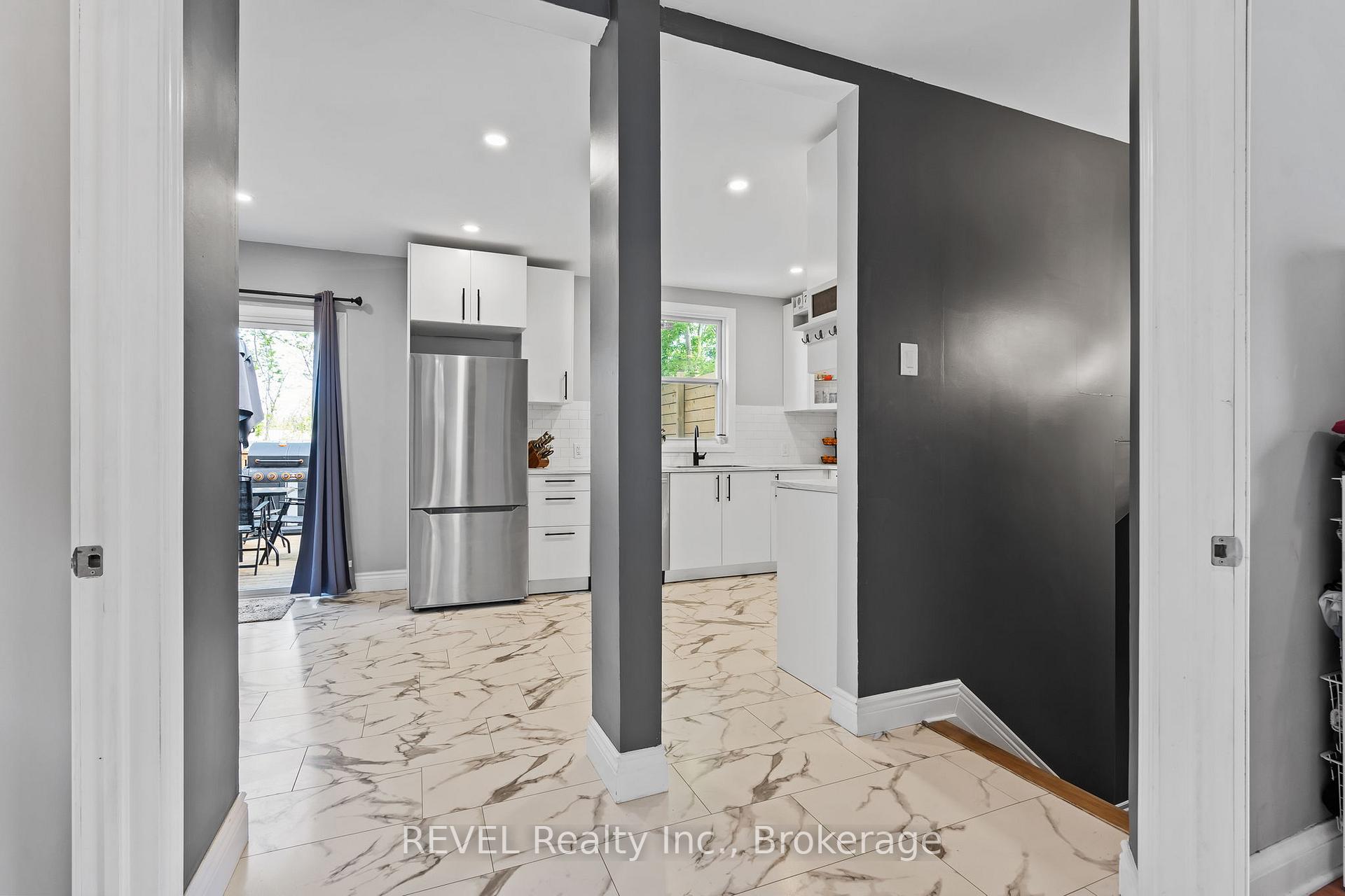 Photo 17 of 21 Hamilton Street, St. Catharines, Western Hill — HOMEH