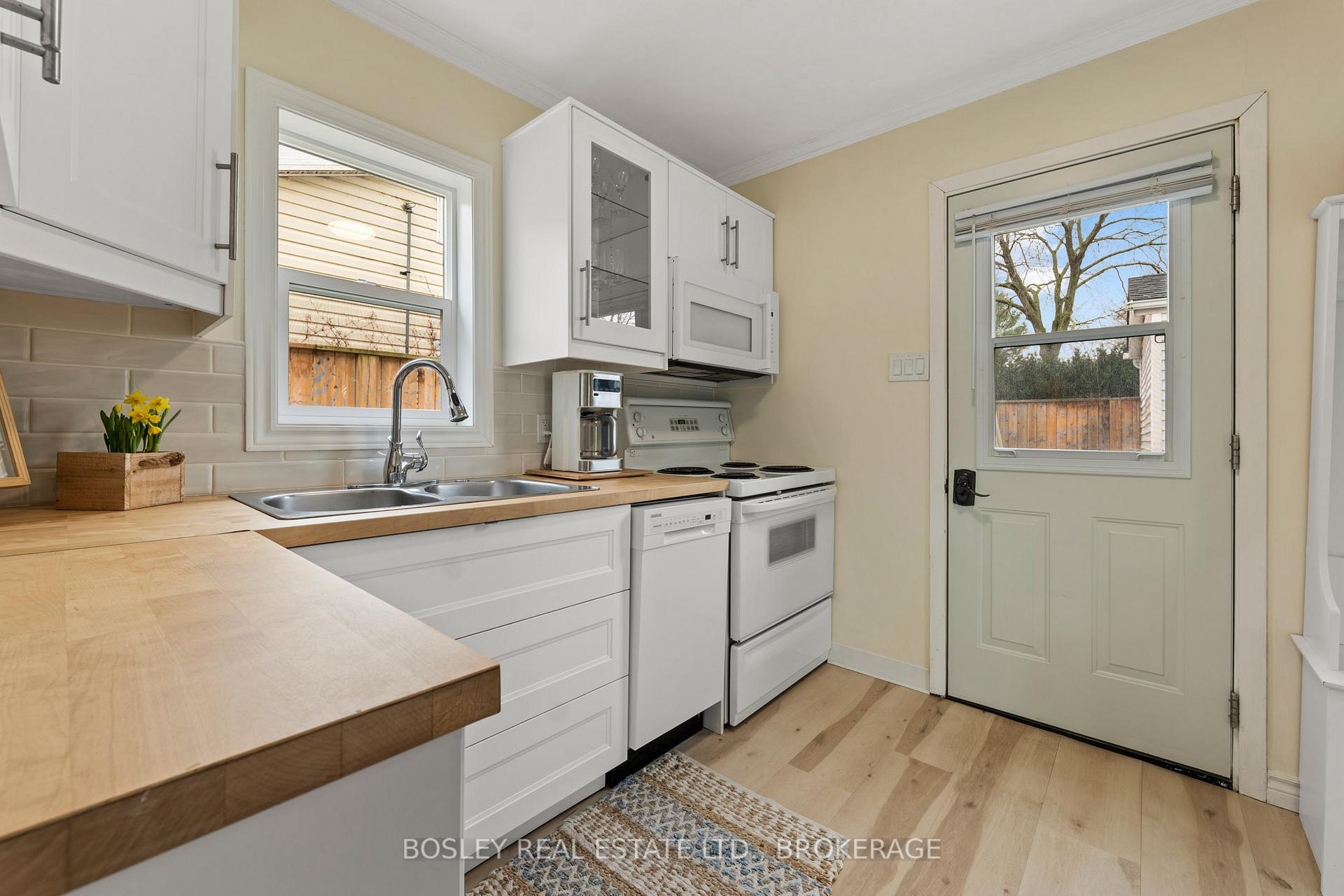 Photo 9 of 9 Paxton Avenue, St. Catharines, Port Dalhousie — HOMEH