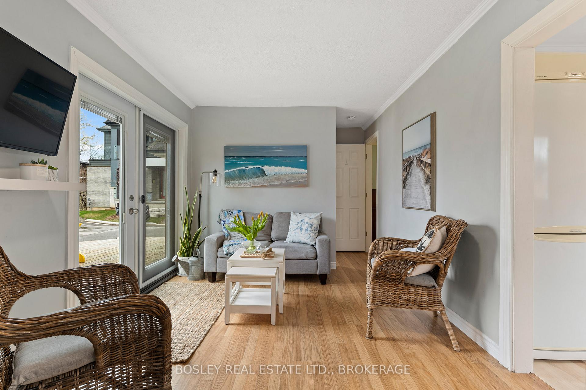 Photo 11 of 9 Paxton Avenue, St. Catharines, Port Dalhousie — HOMEH