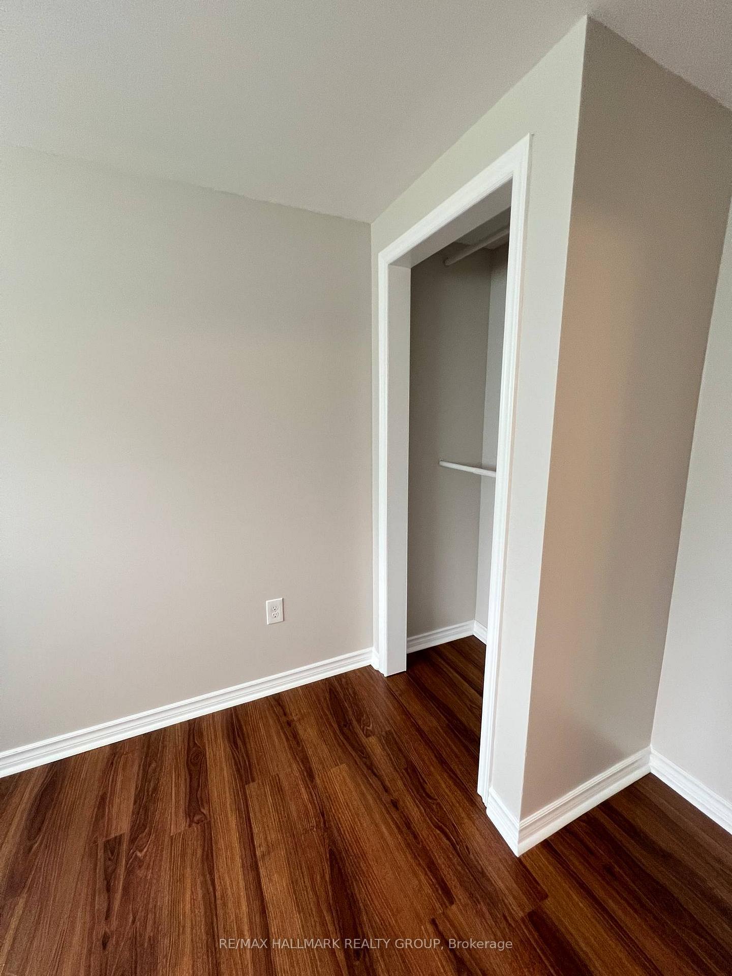 Photo 27 of 28 Kirkstall Avenue, Ottawa, Manordale — HOMEH