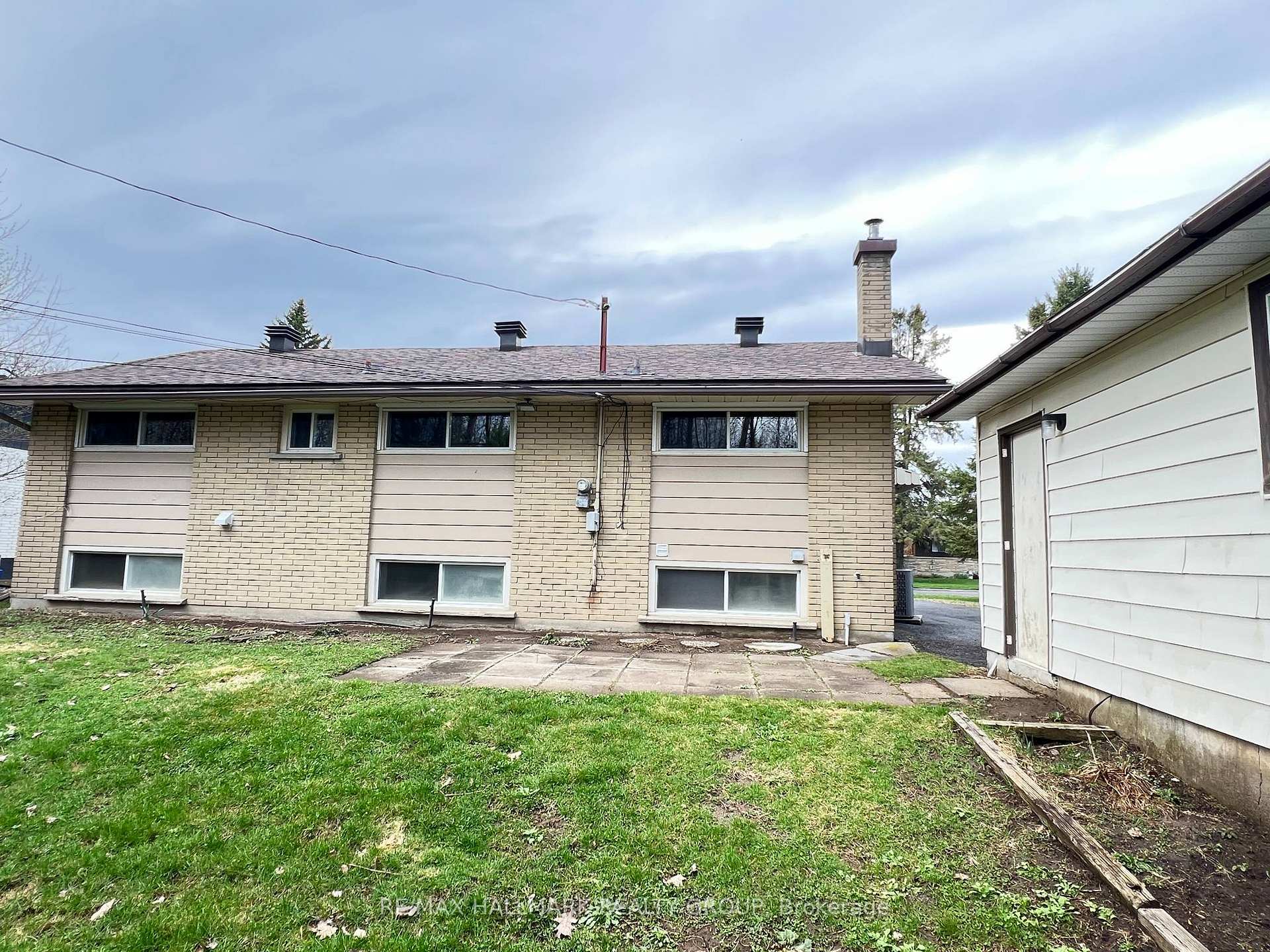 Photo 25 of 28 Kirkstall Avenue, Ottawa, Manordale — HOMEH