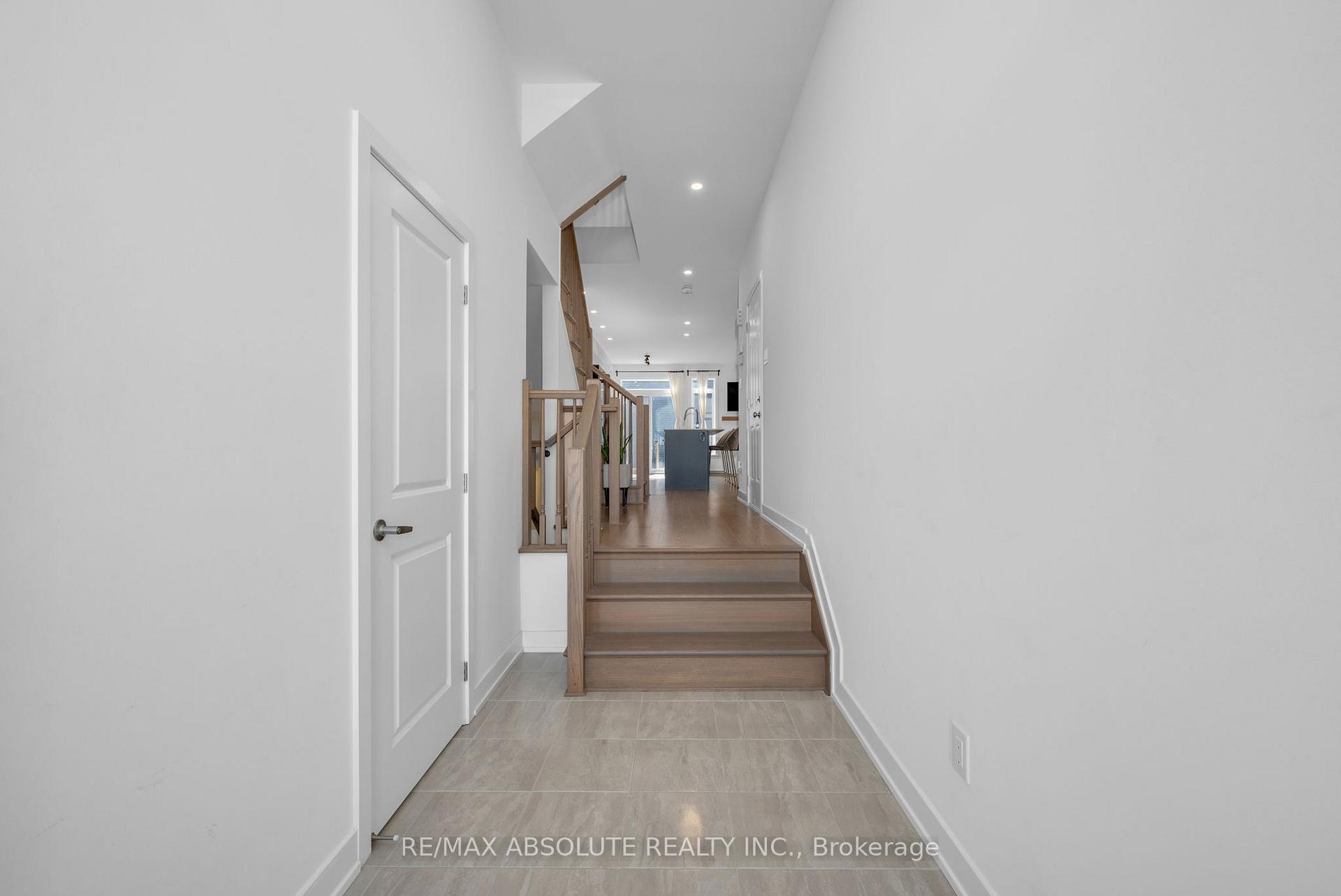 Photo 20 of 256 Monticello Avenue, Ottawa, Kanata - Emerald Meadows/Trailwest — HOMEH