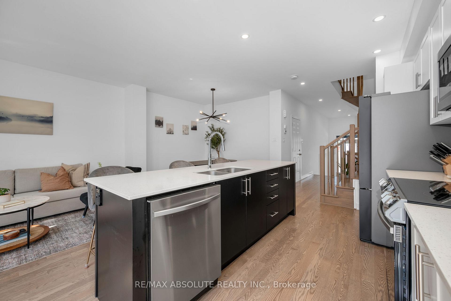 Photo 29 of 256 Monticello Avenue, Ottawa, Kanata - Emerald Meadows/Trailwest — HOMEH