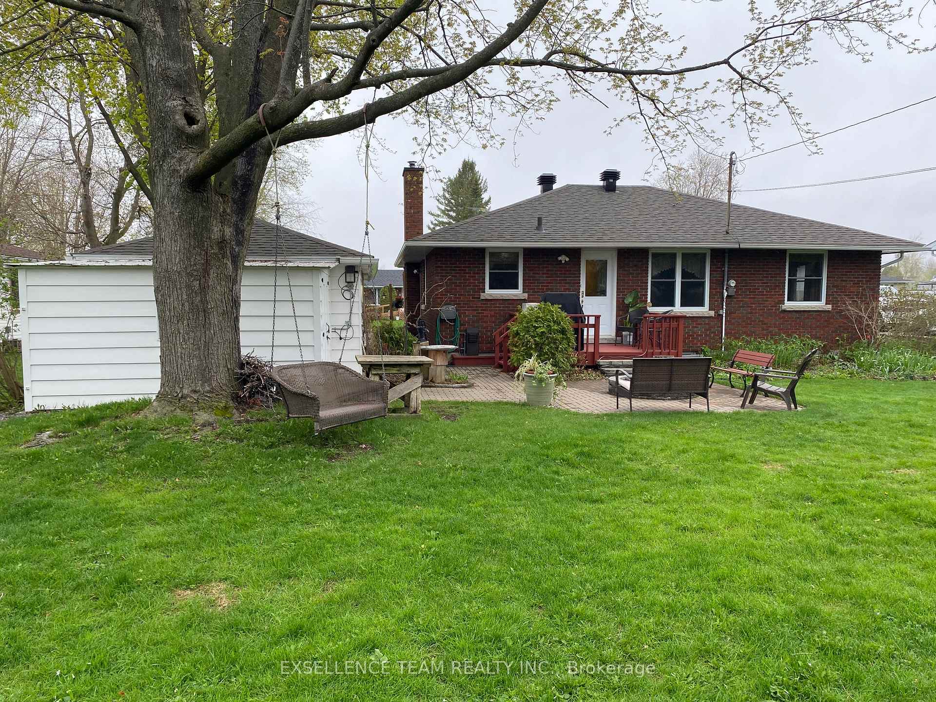 Photo 5 of 8 Ault Drive N, South Stormont, Ingleside — HOMEH