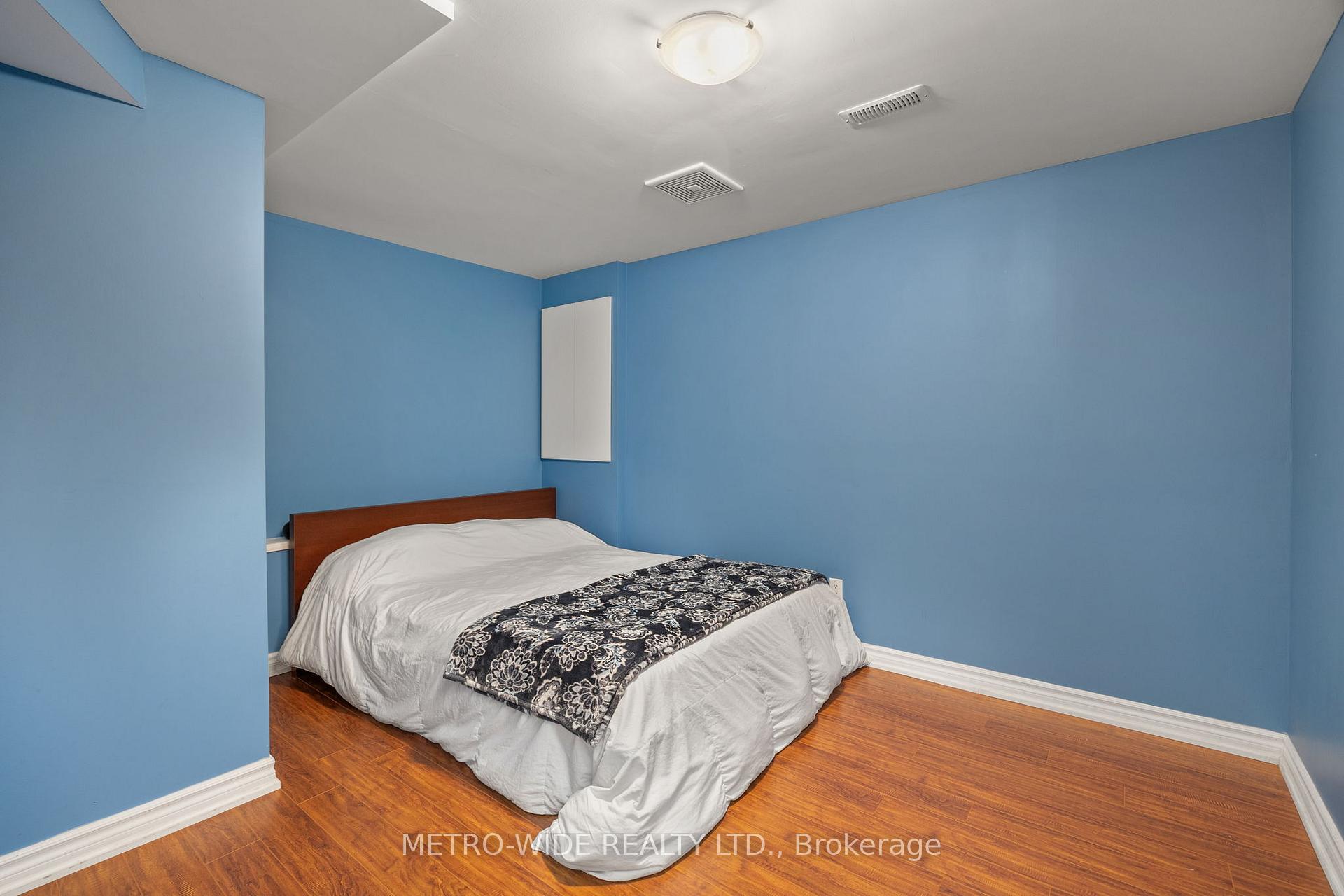 Photo 43 of 77 Ten Oaks Boulevard, Vaughan, Patterson — HOMEH
