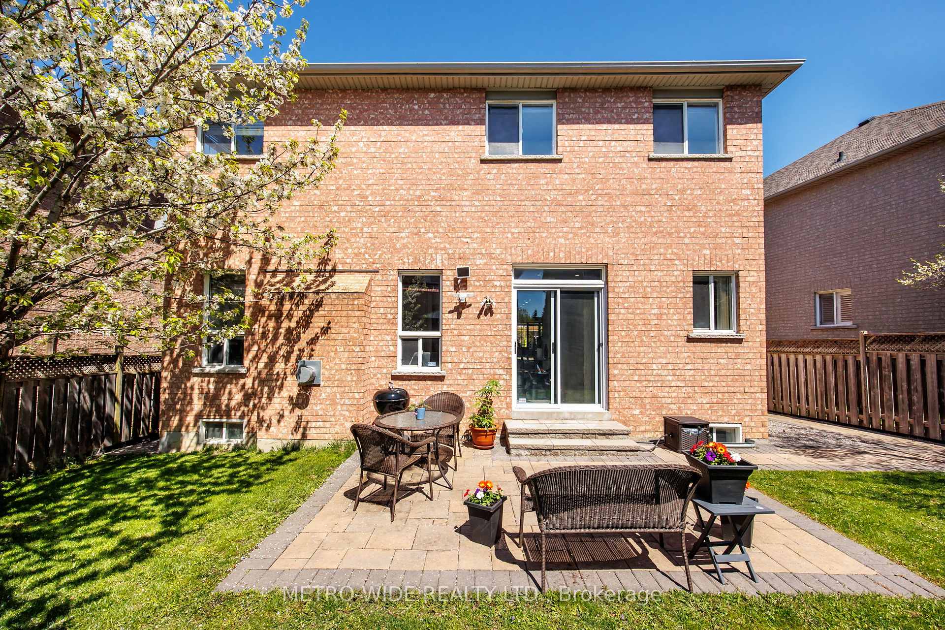 Photo 41 of 77 Ten Oaks Boulevard, Vaughan, Patterson — HOMEH