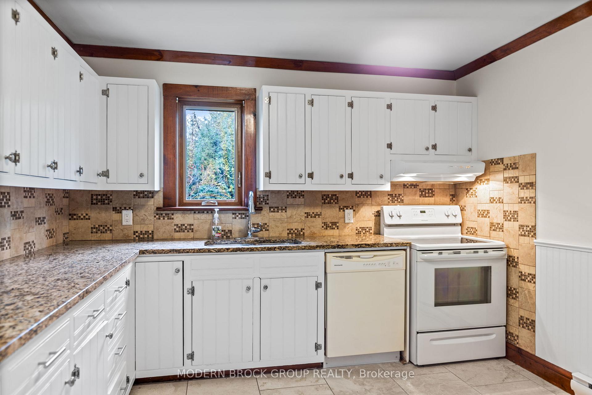 Photo 8 of 2717 Goodin Road, Edwardsburgh/Cardinal, Edwardsburgh/Cardinal Twp — HOMEH