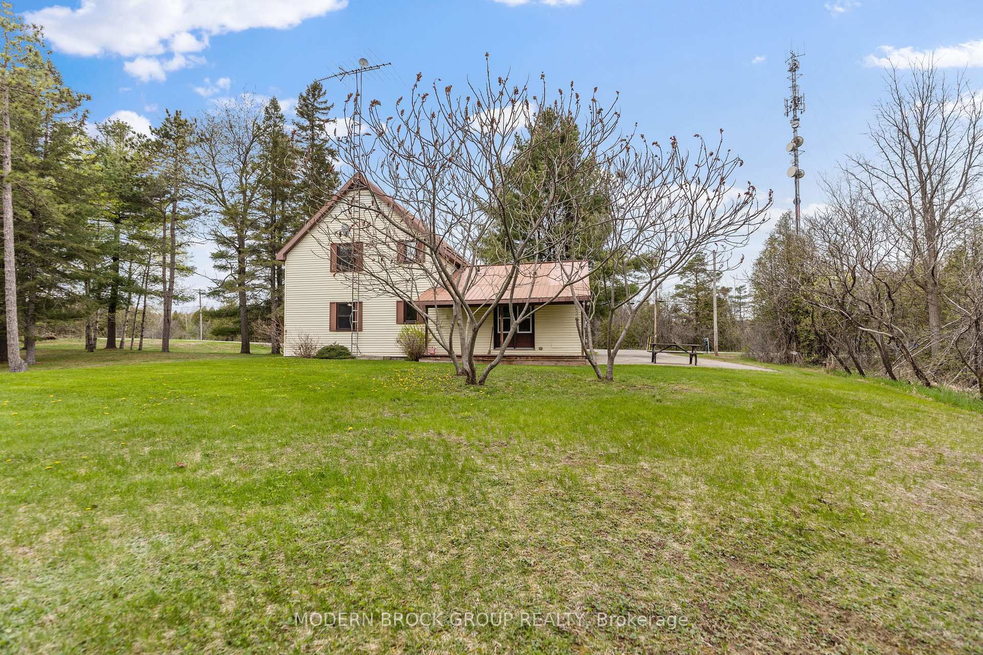 Photo 24 of 2717 Goodin Road, Edwardsburgh/Cardinal, Edwardsburgh/Cardinal Twp — HOMEH