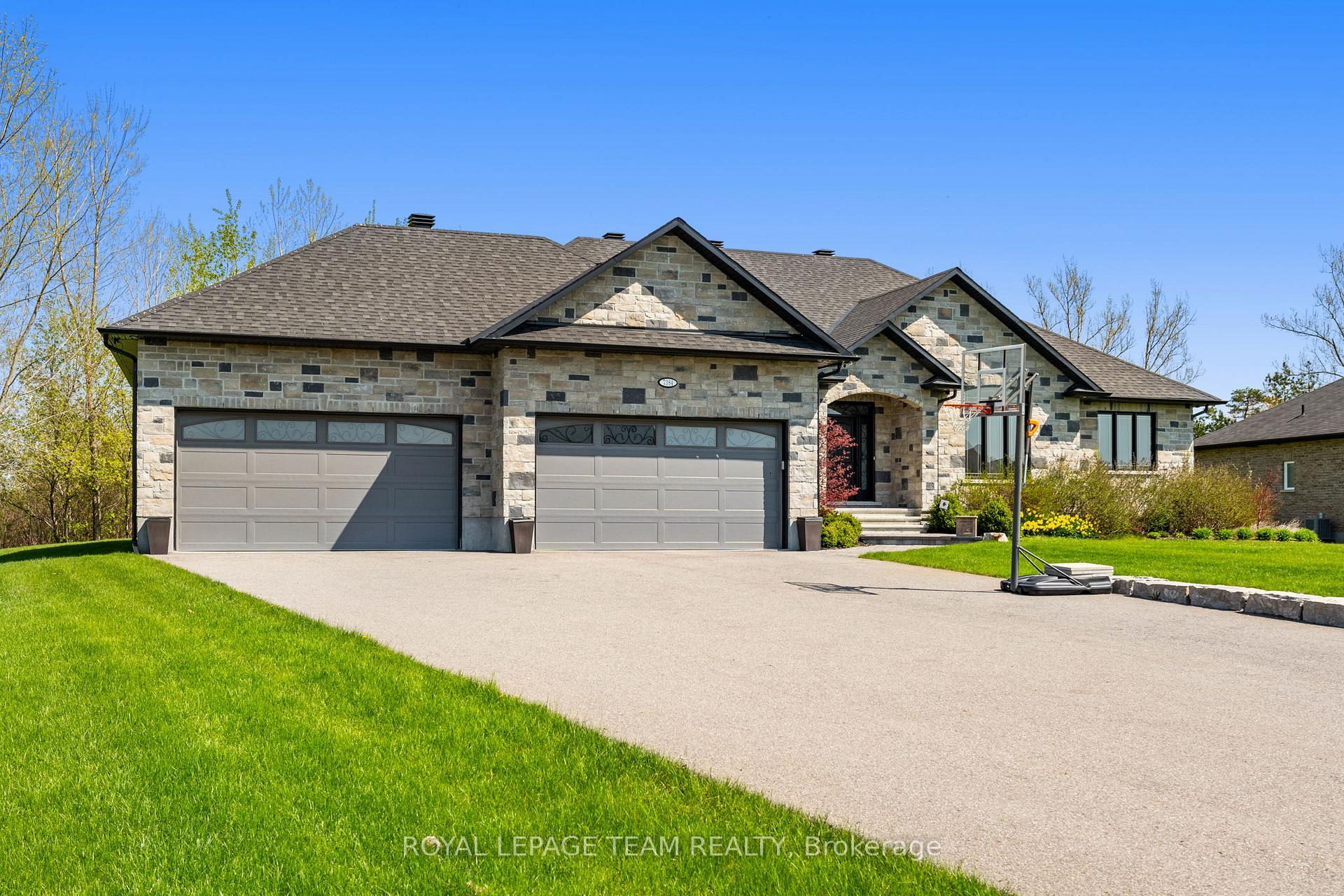 Photo 39 of 7384 Blue Water Crescent, Ottawa, Osgoode Twp North of Reg Rd 6 — HOMEH