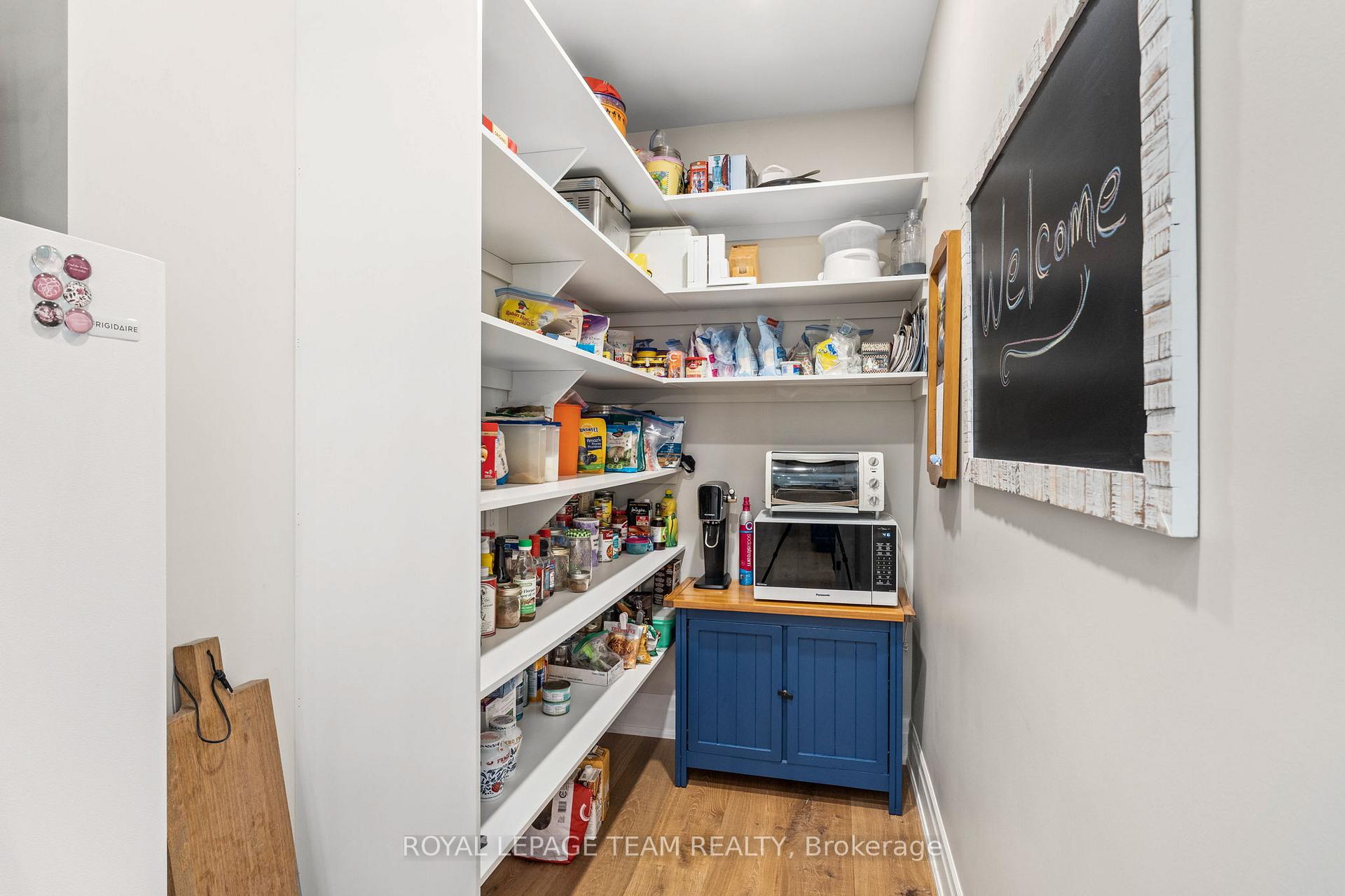Photo 8 of 7384 Blue Water Crescent, Ottawa, Osgoode Twp North of Reg Rd 6 — HOMEH