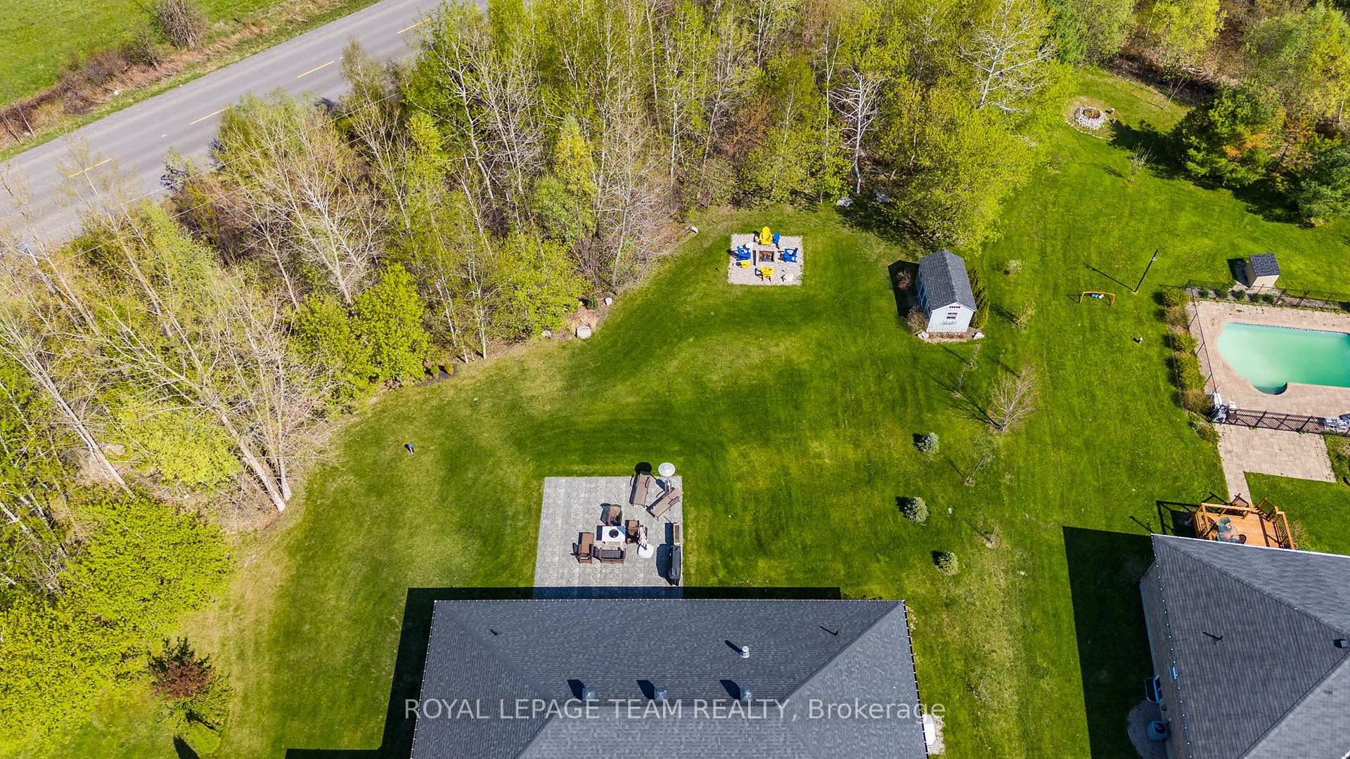 Photo 44 of 7384 Blue Water Crescent, Ottawa, Osgoode Twp North of Reg Rd 6 — HOMEH