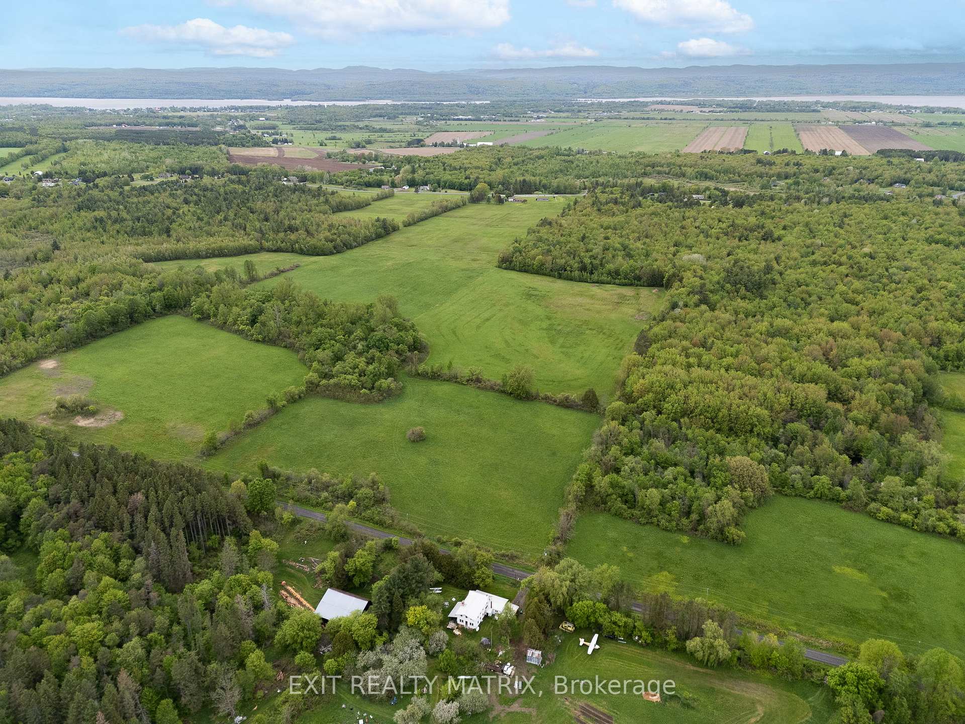 Photo 10 of 1859 Greenlane Road, Champlain, Champlain Twp — HOMEH