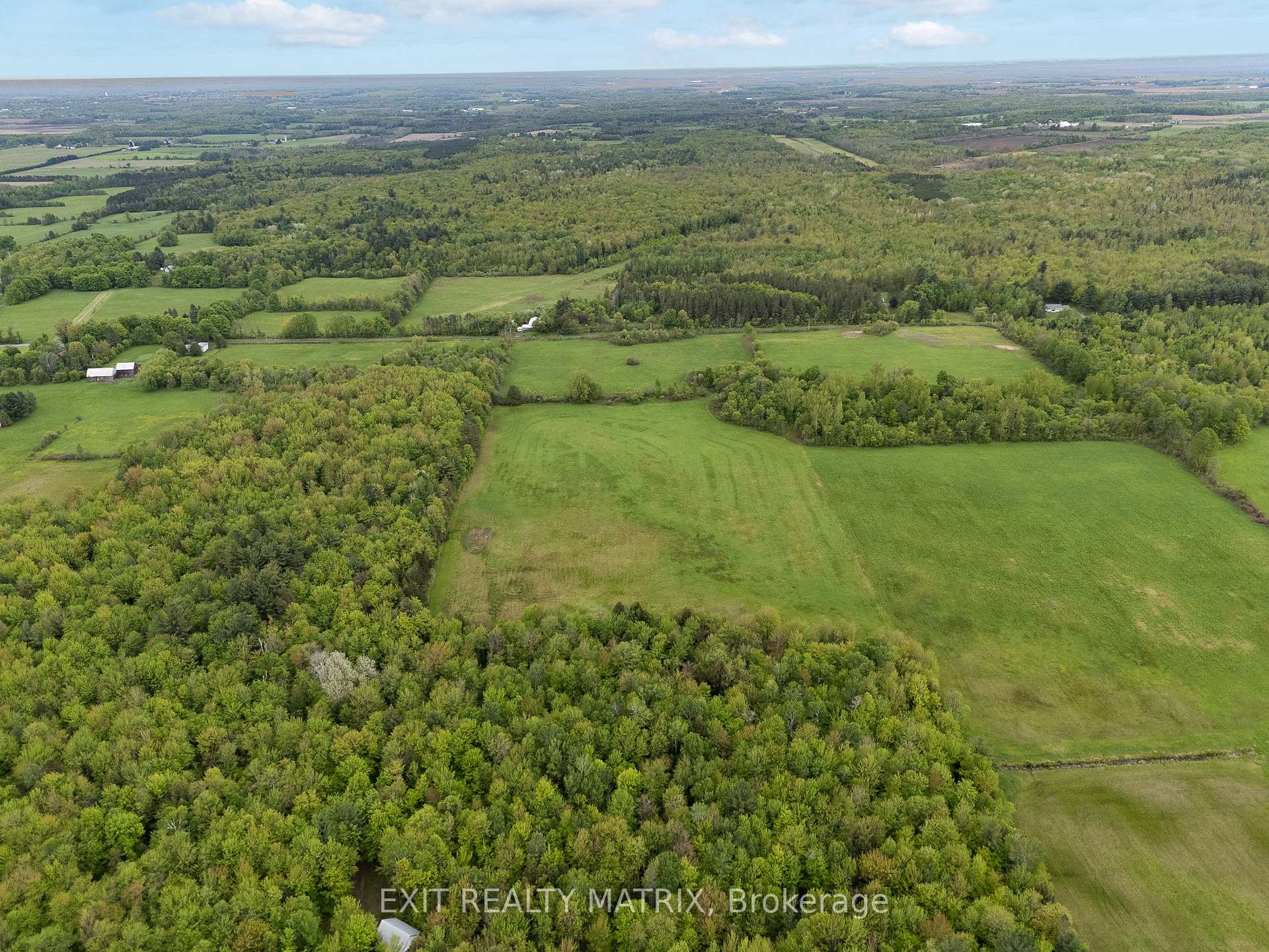 Photo 4 of 1859 Greenlane Road, Champlain, Champlain Twp — HOMEH