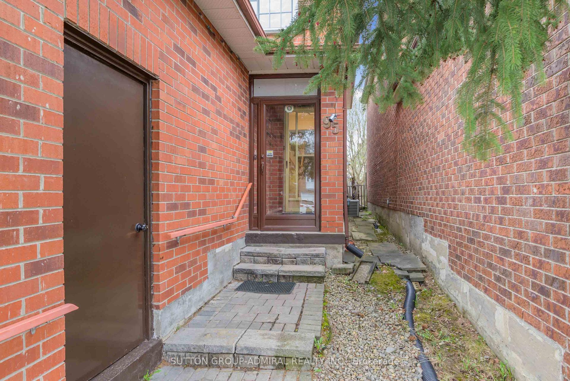 Photo 7 of 95 New Seabury Drive, Vaughan, Glen Shields — HOMEH