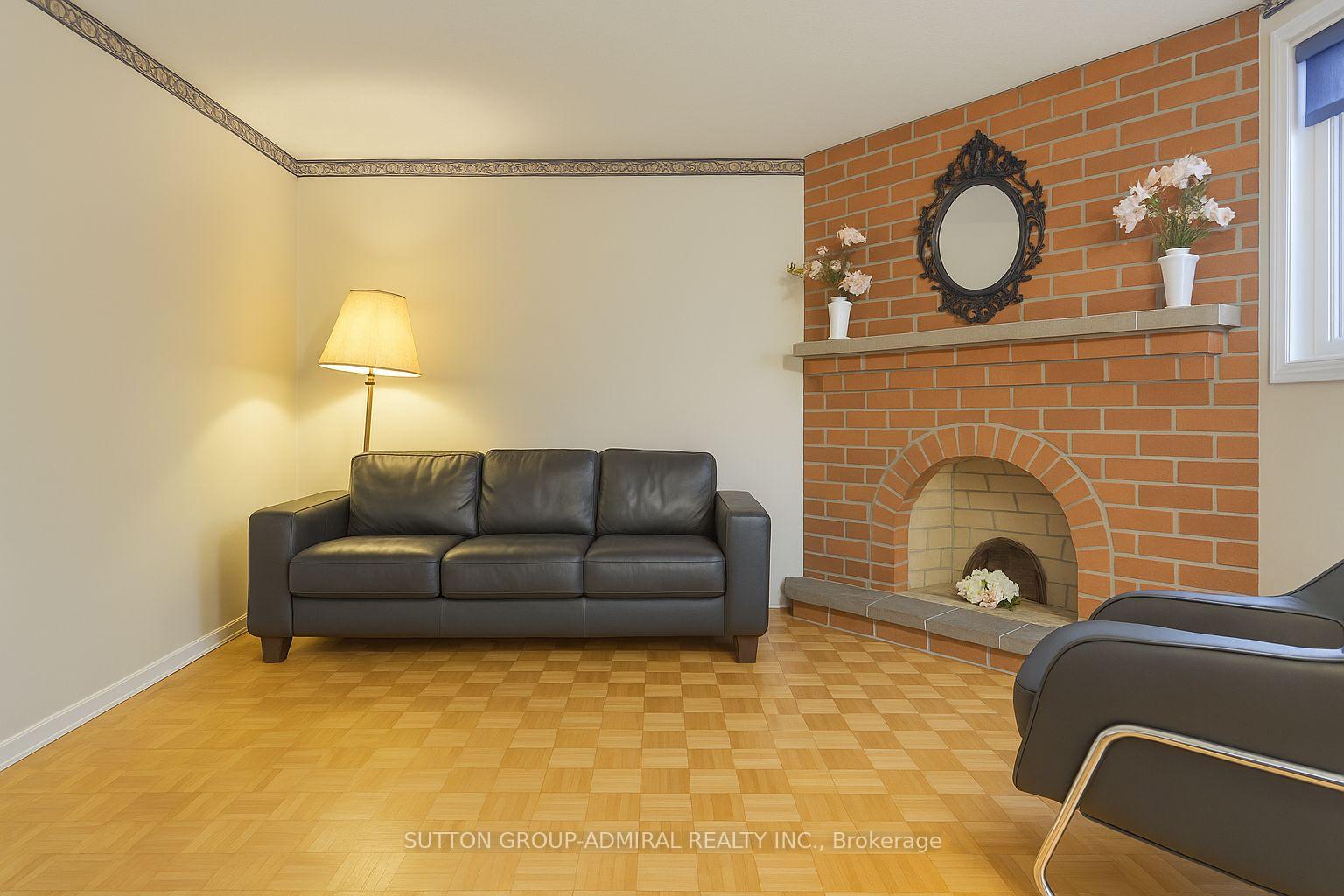 Photo 6 of 95 New Seabury Drive, Vaughan, Glen Shields — HOMEH