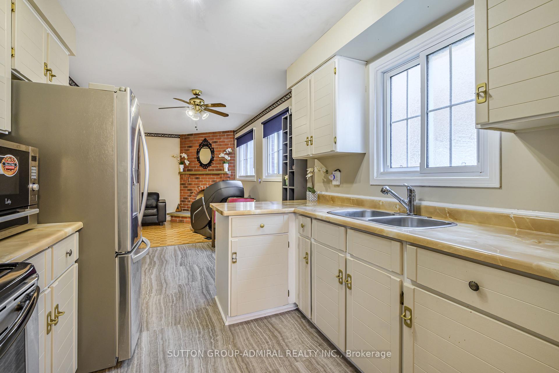 Photo 15 of 95 New Seabury Drive, Vaughan, Glen Shields — HOMEH