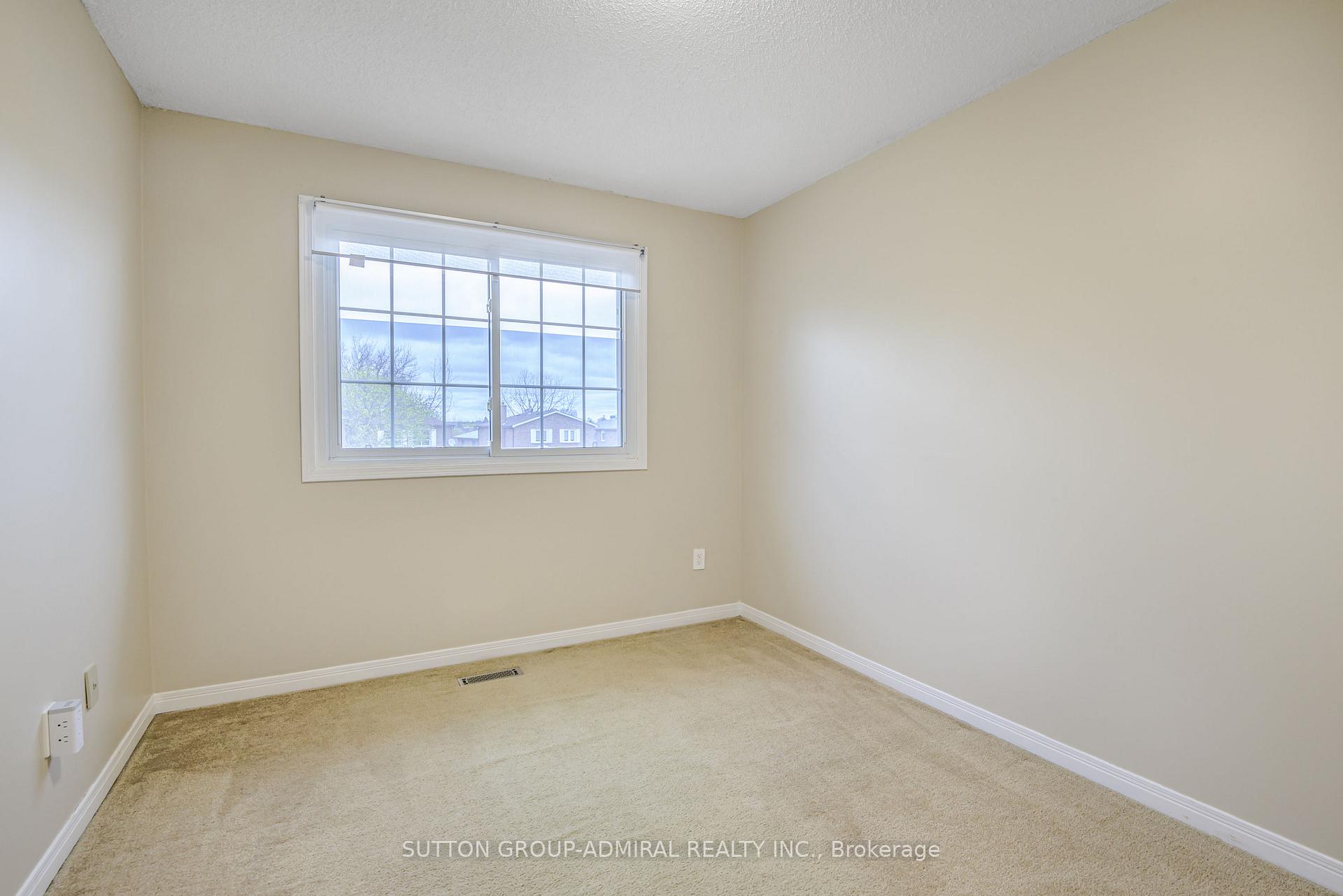 Photo 11 of 95 New Seabury Drive, Vaughan, Glen Shields — HOMEH