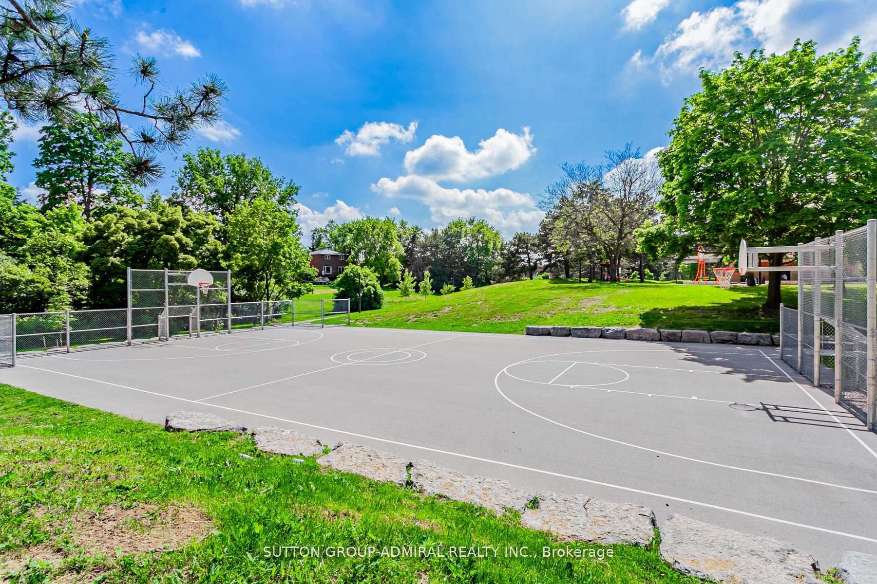 Photo 38 of 95 New Seabury Drive, Vaughan, Glen Shields — HOMEH