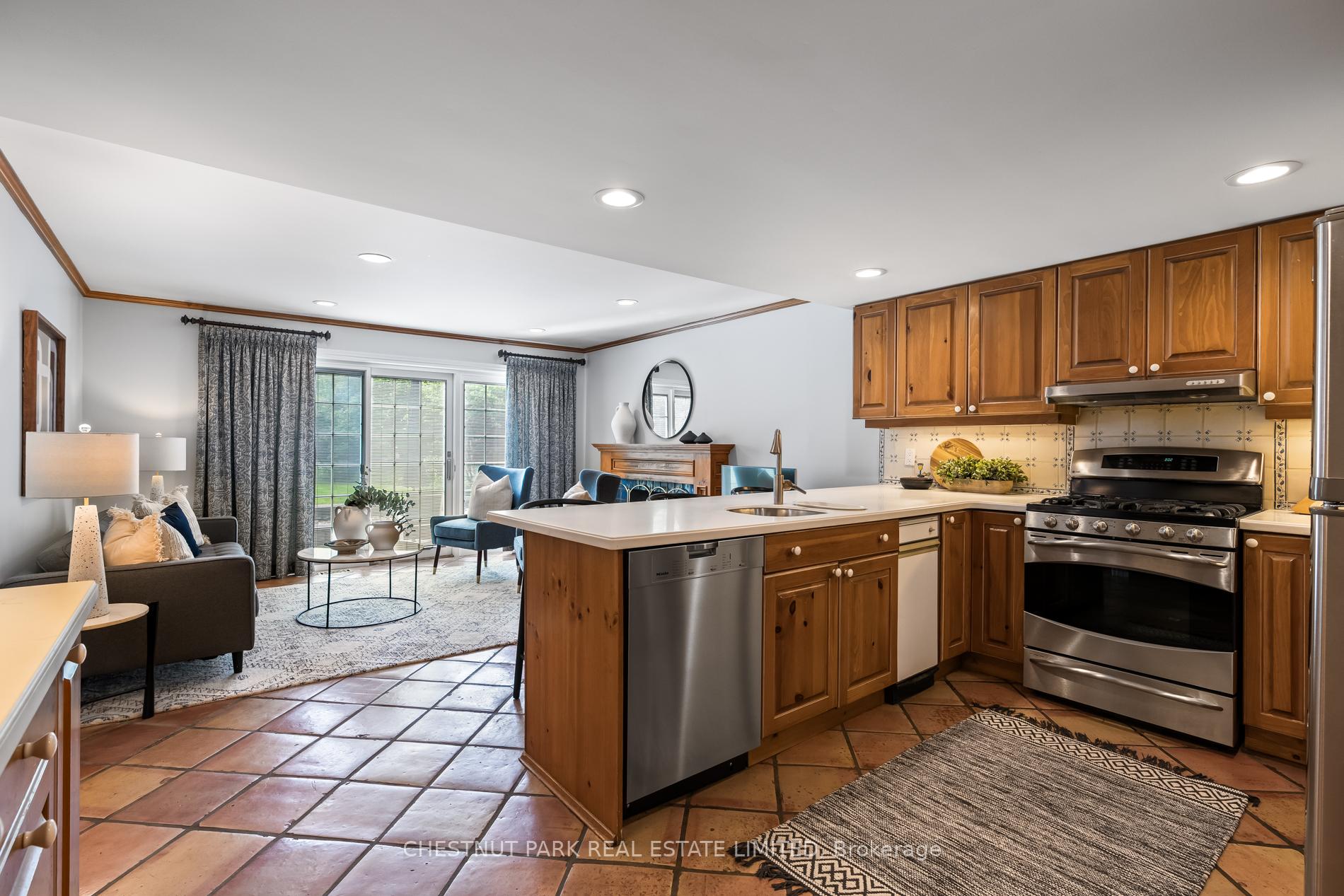 Photo 14 of 148 Hanna Road, Toronto, Leaside — HOMEH