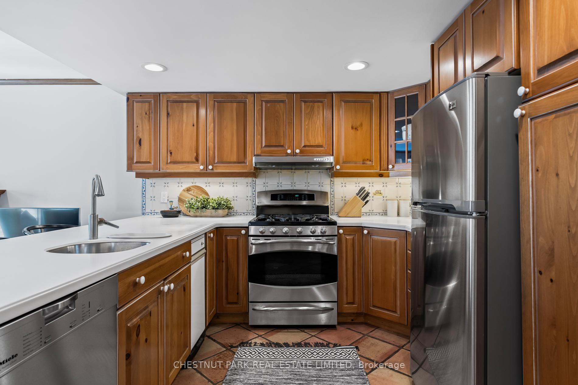 Photo 16 of 148 Hanna Road, Toronto, Leaside — HOMEH