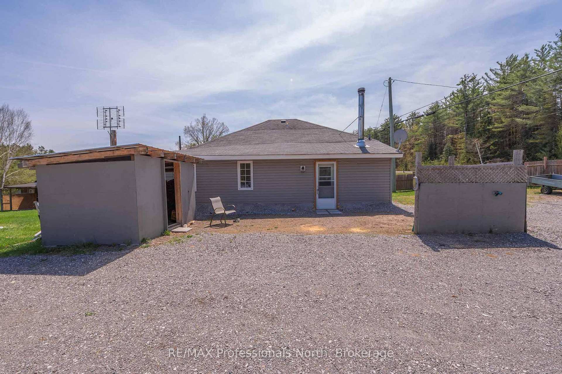 Photo 2 of 4730 County Road 121, Minden Hills, Snowdon — HOMEH