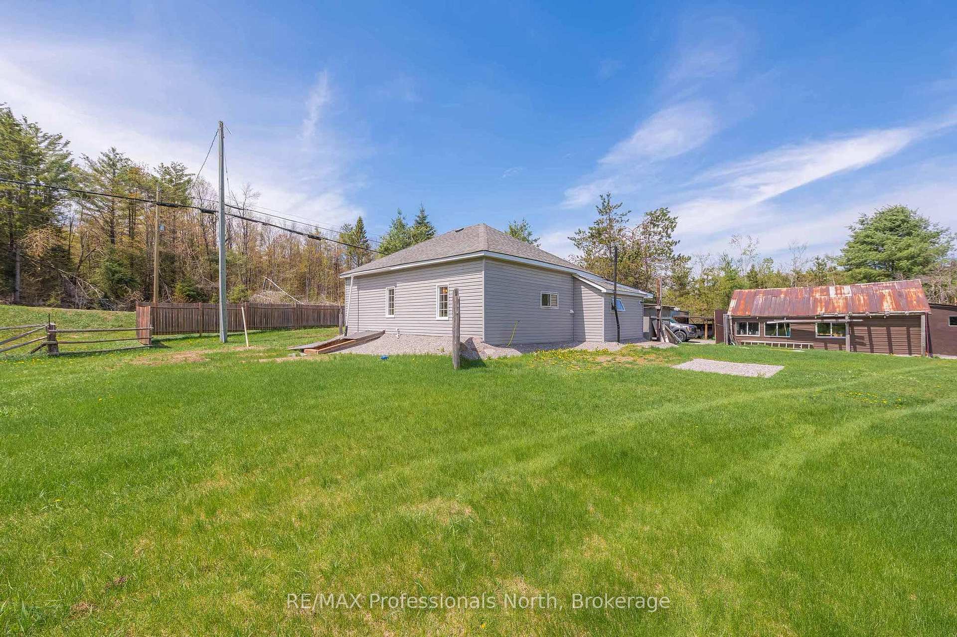Photo 4 of 4730 County Road 121, Minden Hills, Snowdon — HOMEH