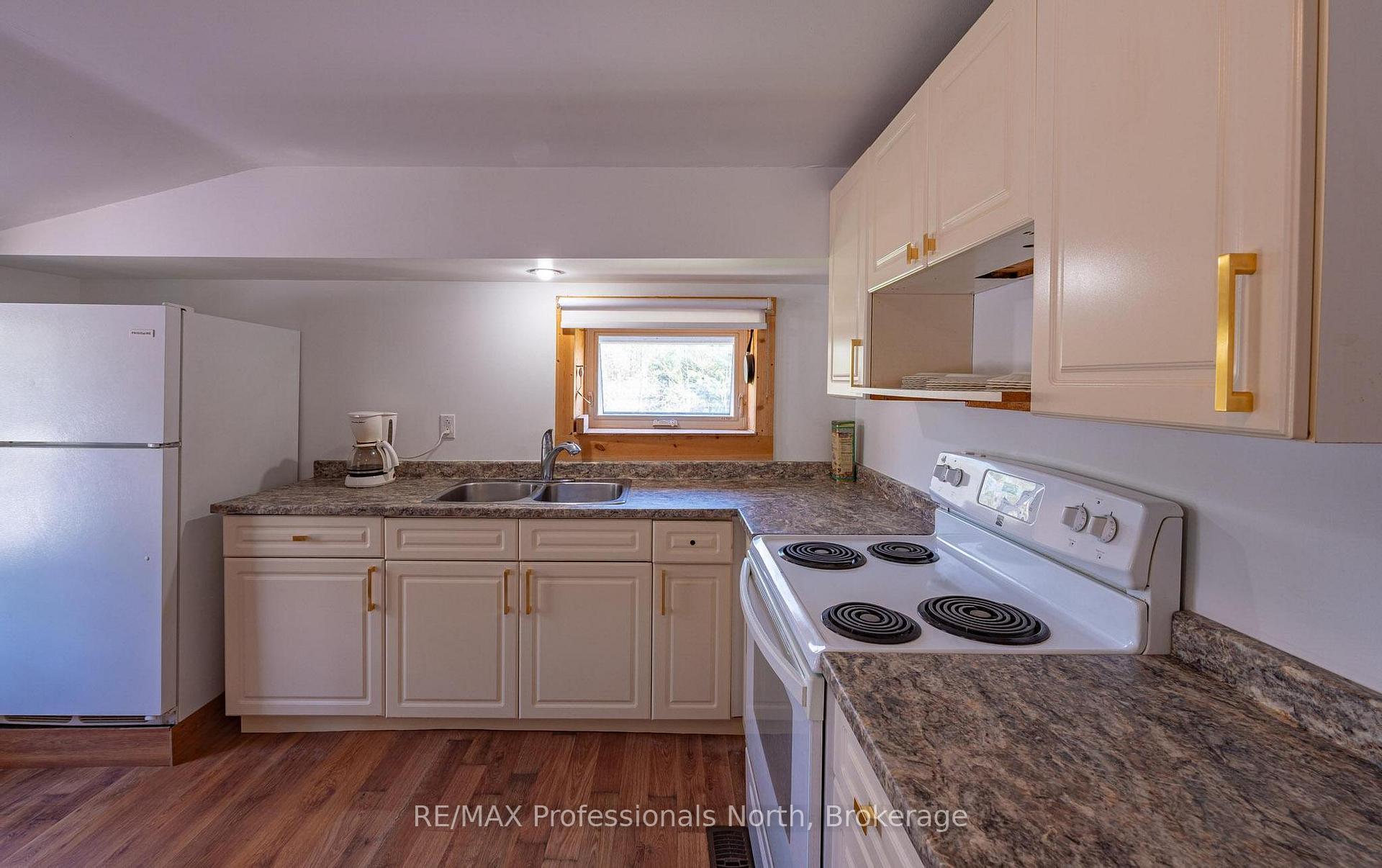 Photo 26 of 4730 County Road 121, Minden Hills, Snowdon — HOMEH