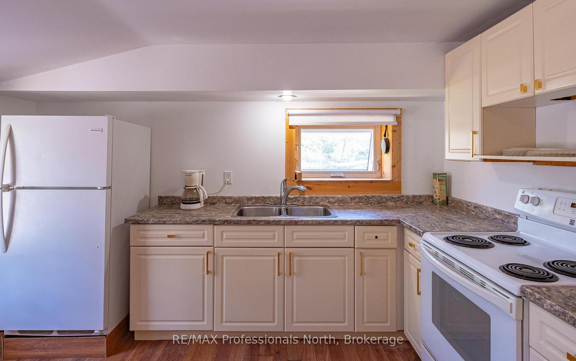 Photo 21 of 4730 County Road 121, Minden Hills, Snowdon — HOMEH