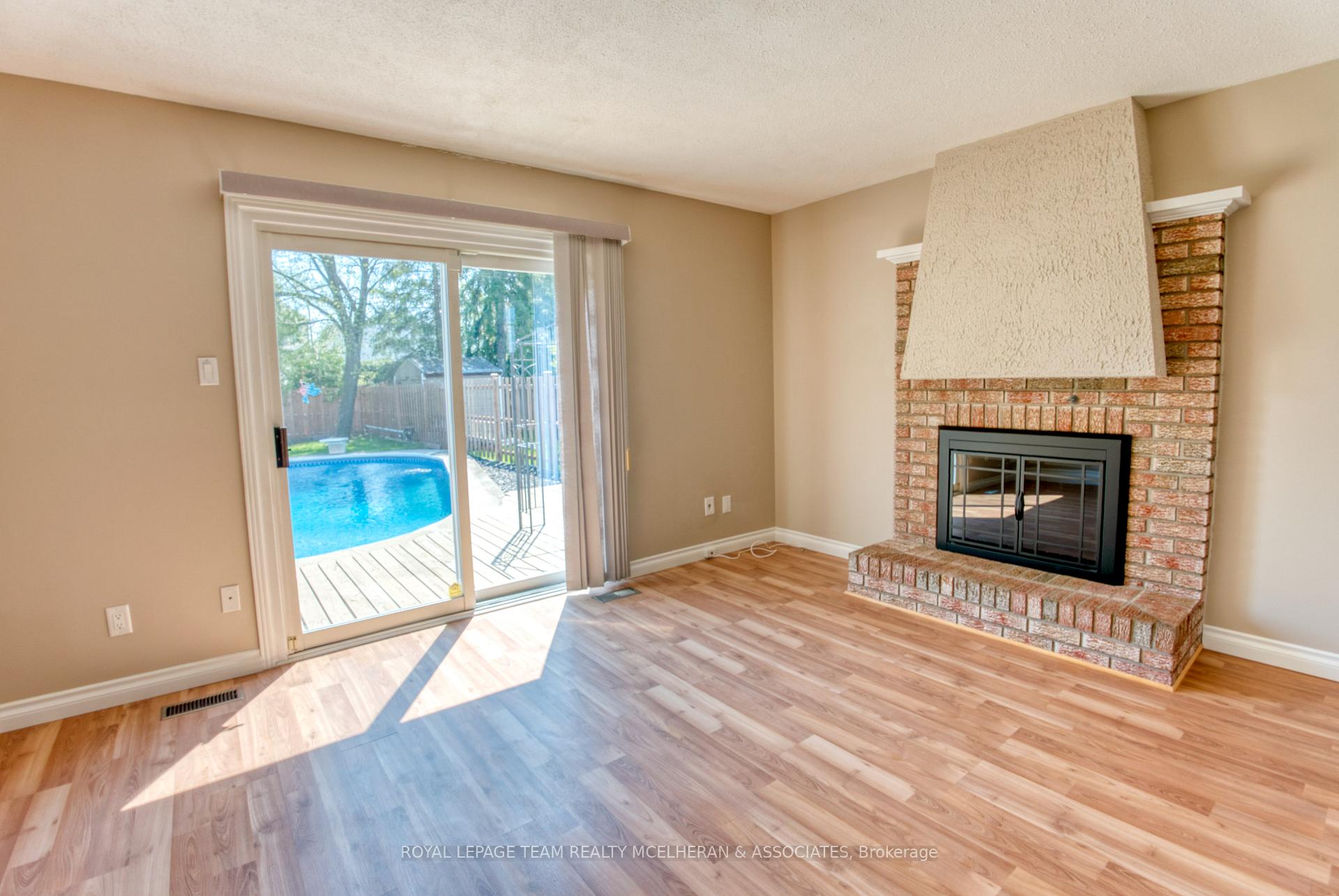Photo 15 of 6224 Fortune Drive, Ottawa, Convent Glen North — HOMEH