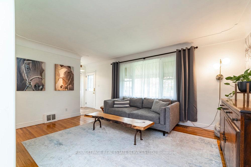 Photo 25 of 16 McKay Road, Hamilton, Dundas — HOMEH