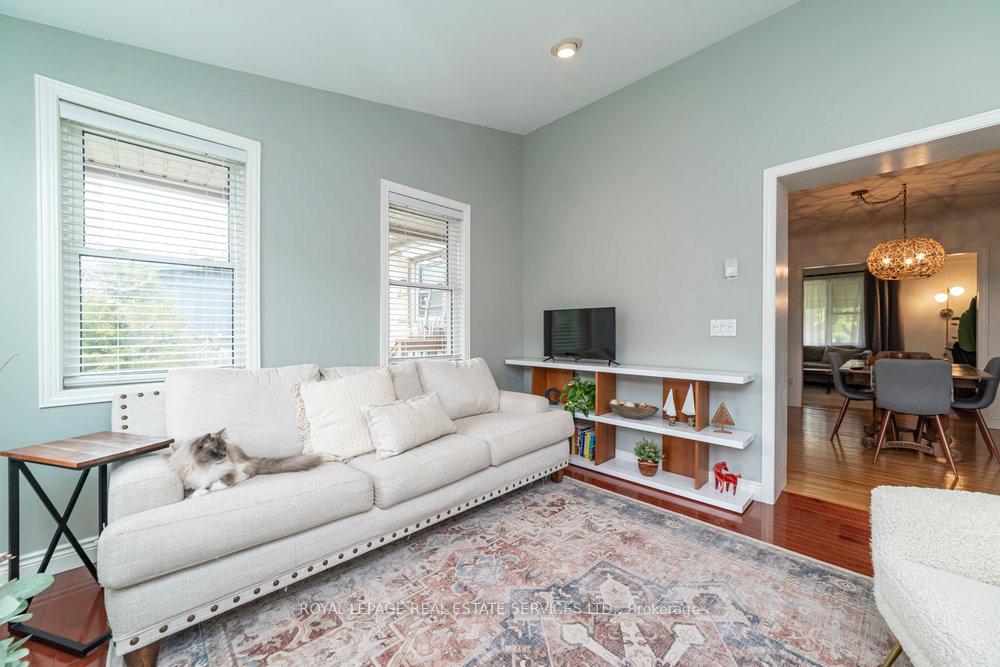 Photo 12 of 16 McKay Road, Hamilton, Dundas — HOMEH