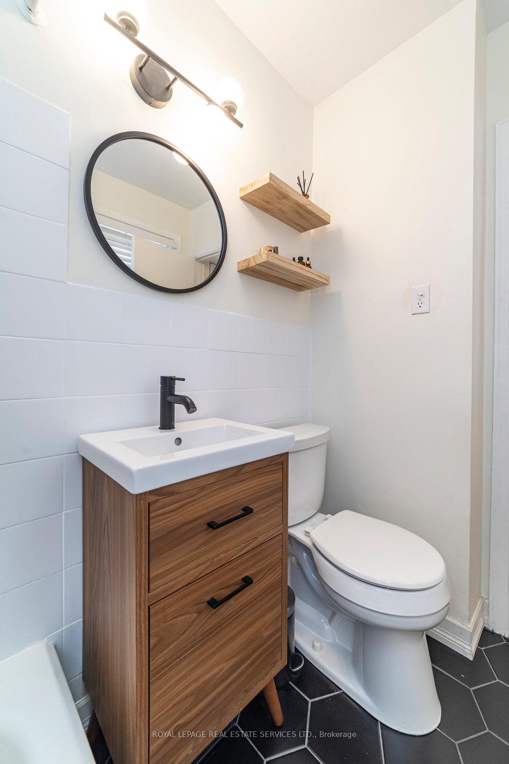 Photo 20 of 16 McKay Road, Hamilton, Dundas — HOMEH