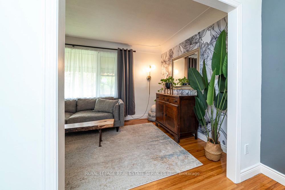 Photo 30 of 16 McKay Road, Hamilton, Dundas — HOMEH