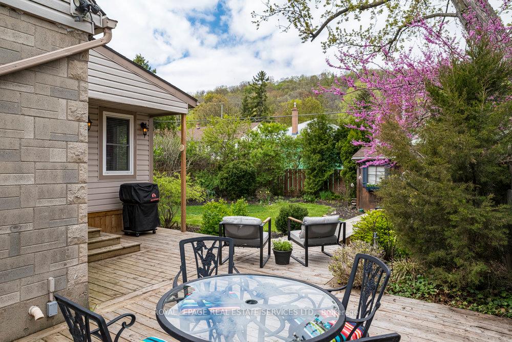 Photo 24 of 16 McKay Road, Hamilton, Dundas — HOMEH