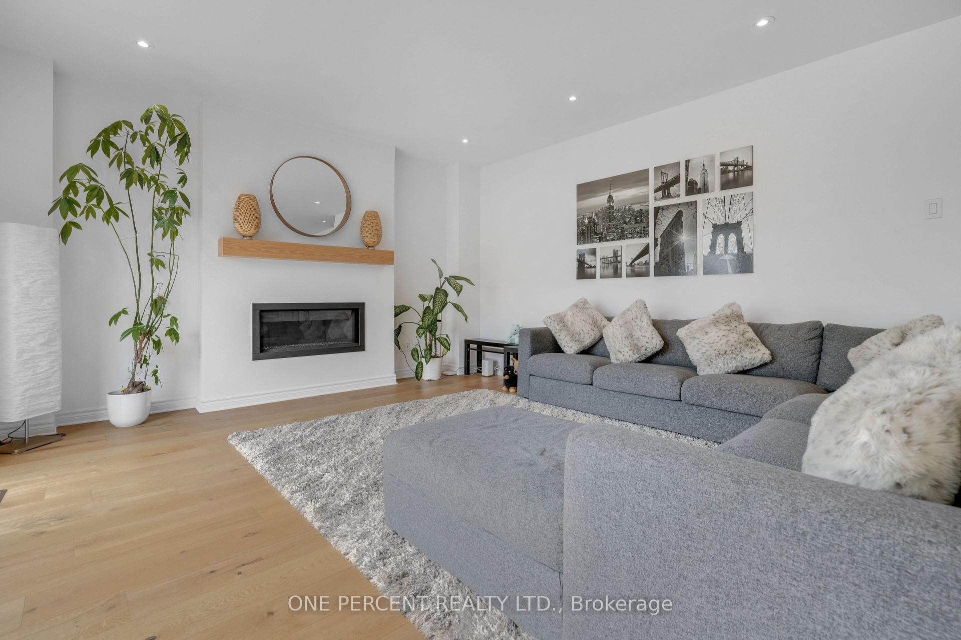 Photo 10 of 561 Bobolink Ridge, Ottawa, Stittsville (South) — HOMEH