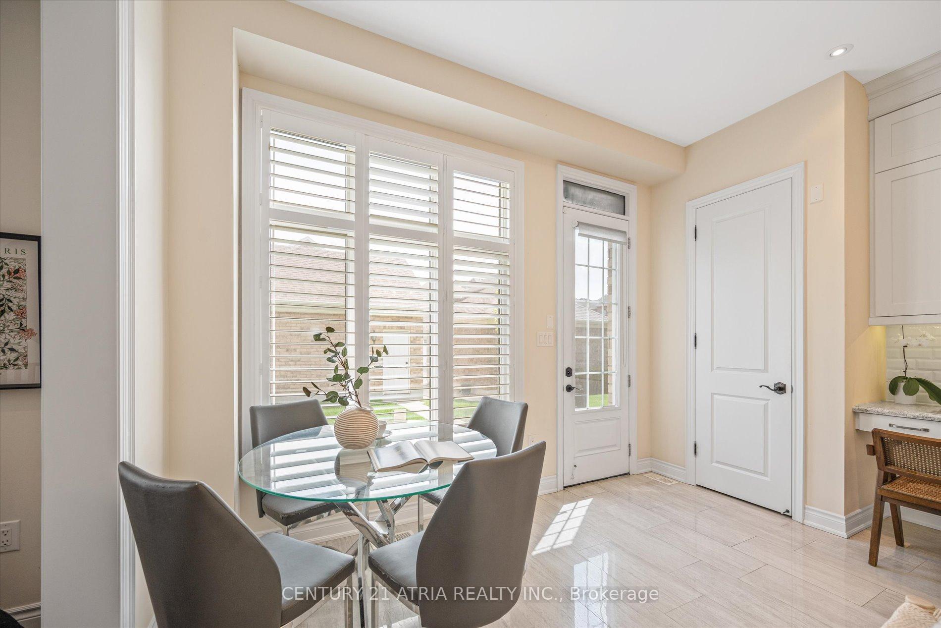 Photo 10 of 6 Park Glen Lane, Markham, Angus Glen — HOMEH