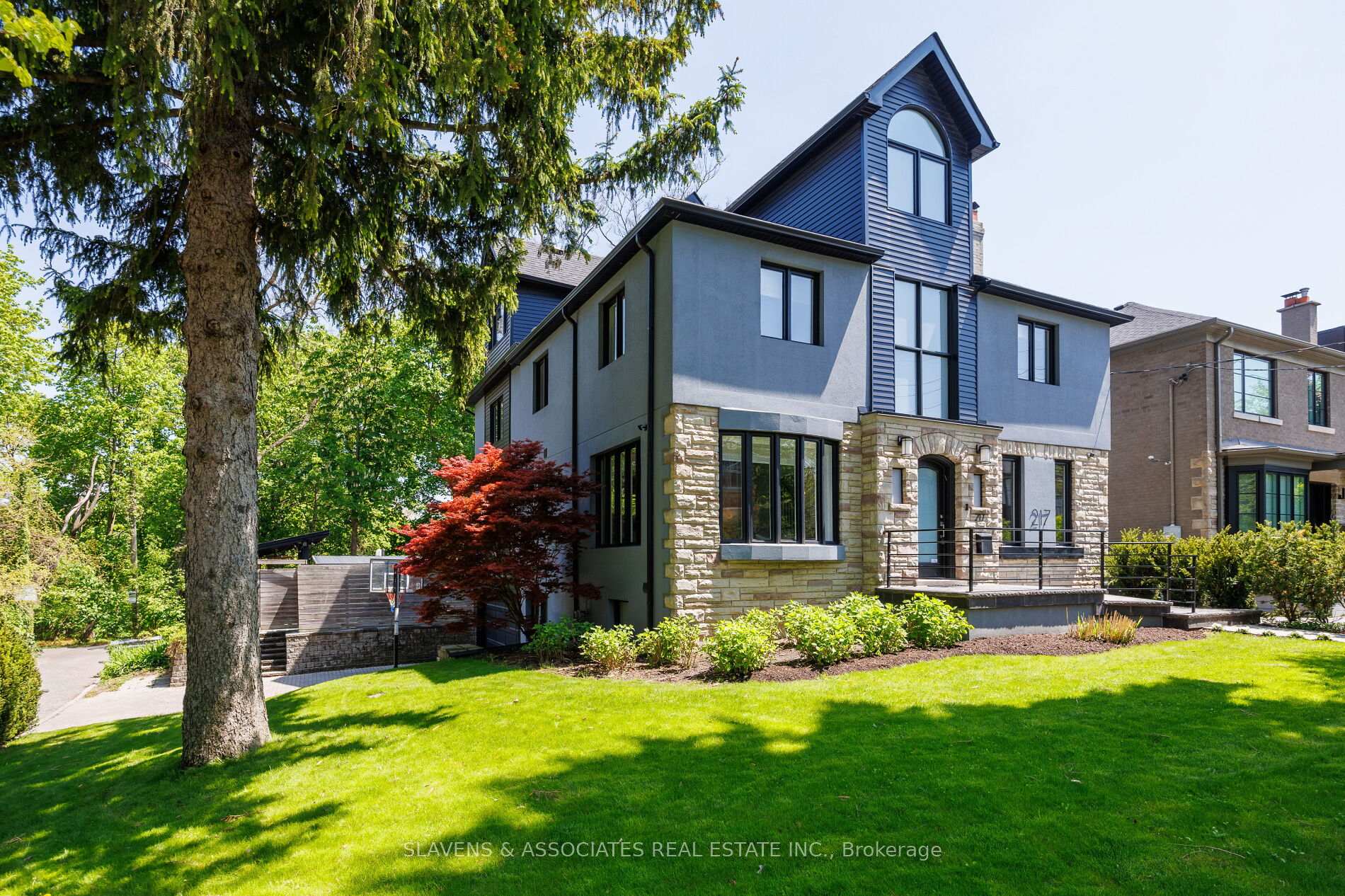 Photo 1 of 217 Lonsmount Drive, Toronto, Forest Hill South — HOMEH