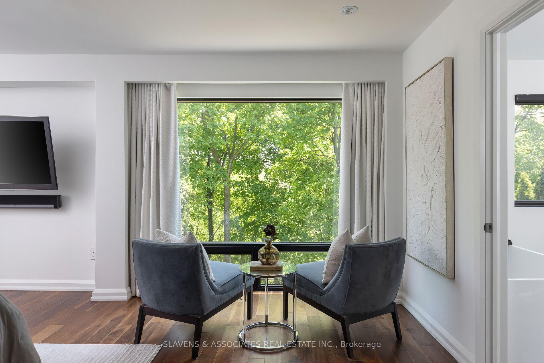 Photo 19 of 217 Lonsmount Drive, Toronto, Forest Hill South — HOMEH