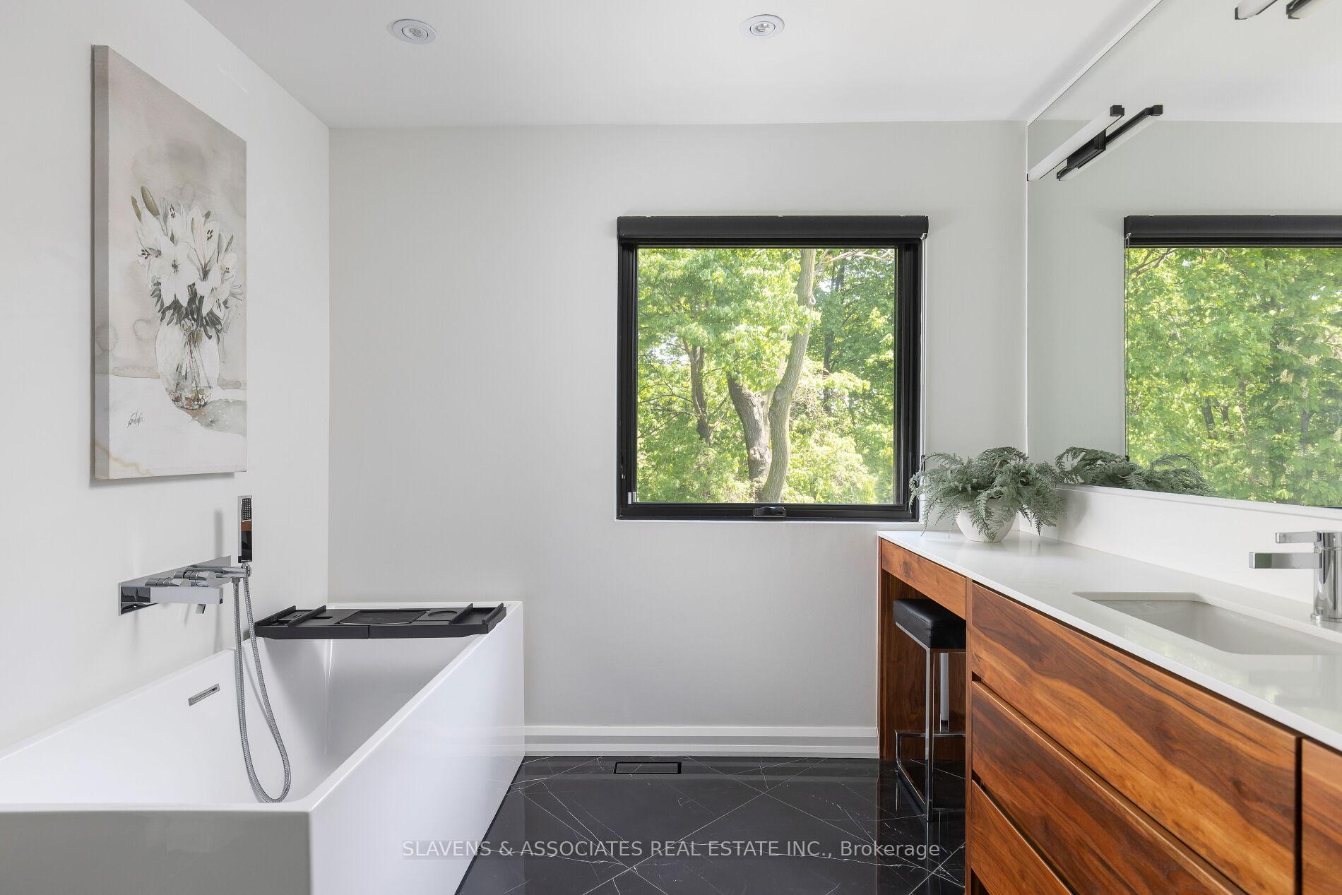 Photo 15 of 217 Lonsmount Drive, Toronto, Forest Hill South — HOMEH