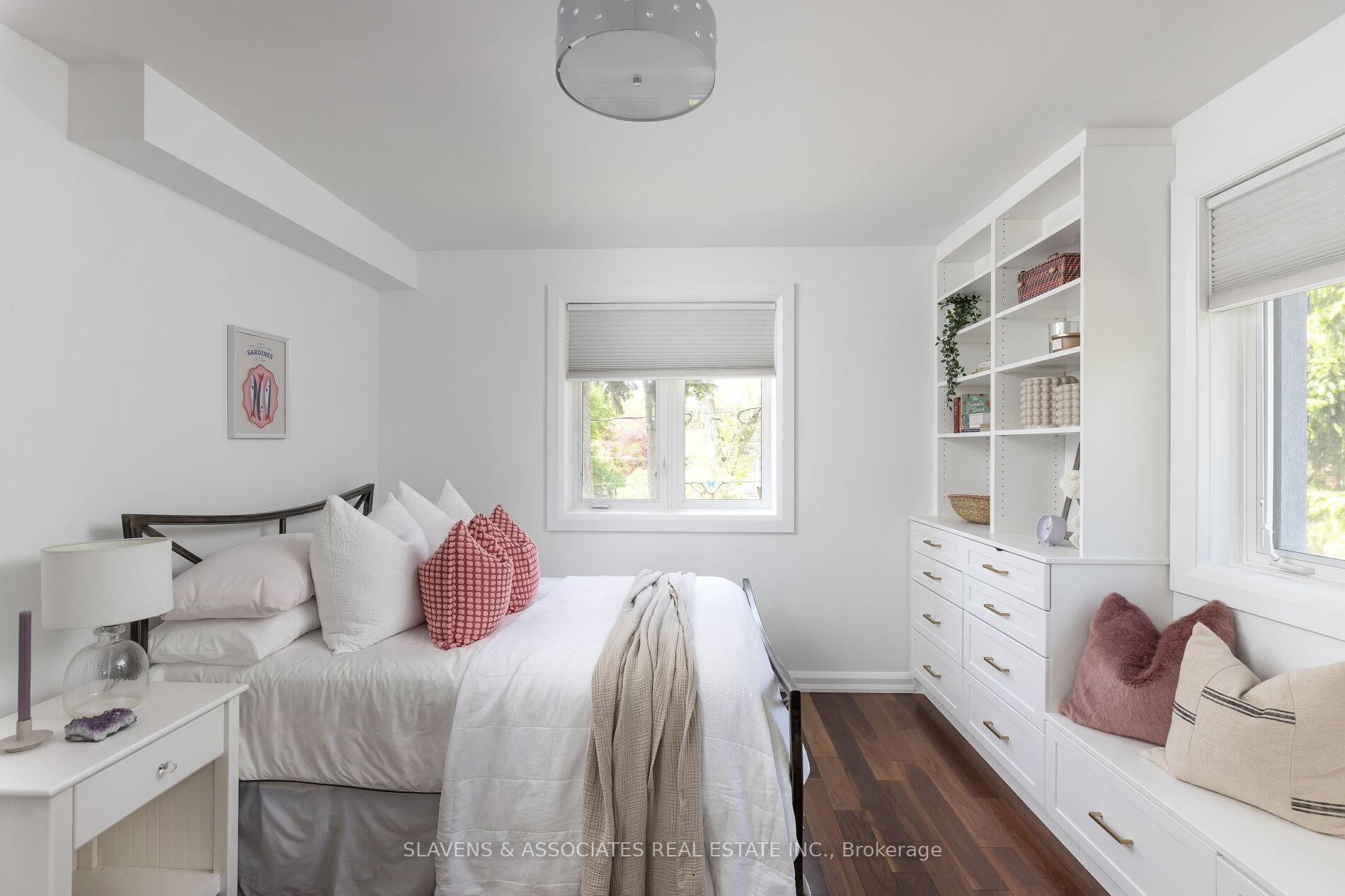 Photo 18 of 217 Lonsmount Drive, Toronto, Forest Hill South — HOMEH