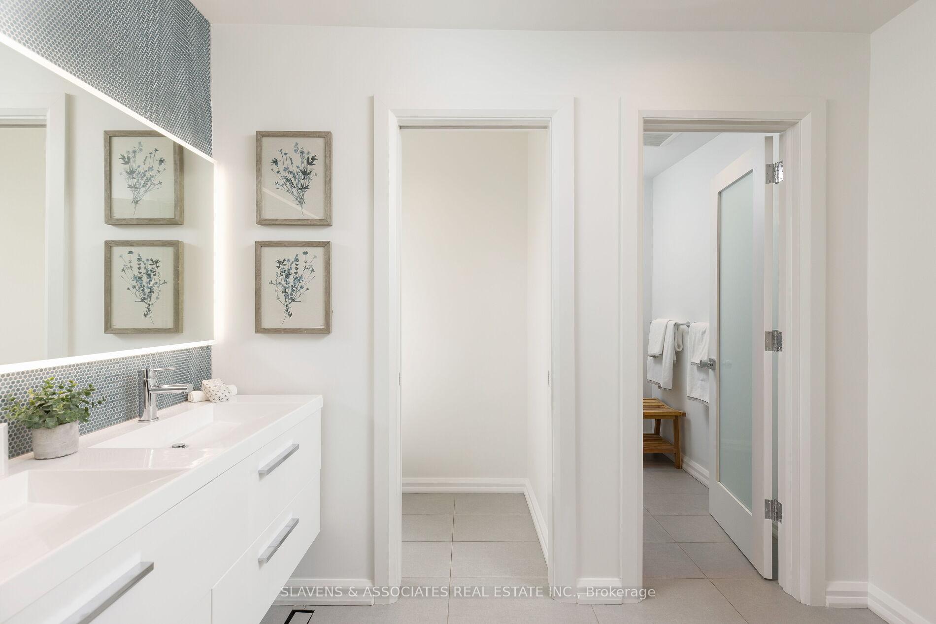 Photo 31 of 217 Lonsmount Drive, Toronto, Forest Hill South — HOMEH