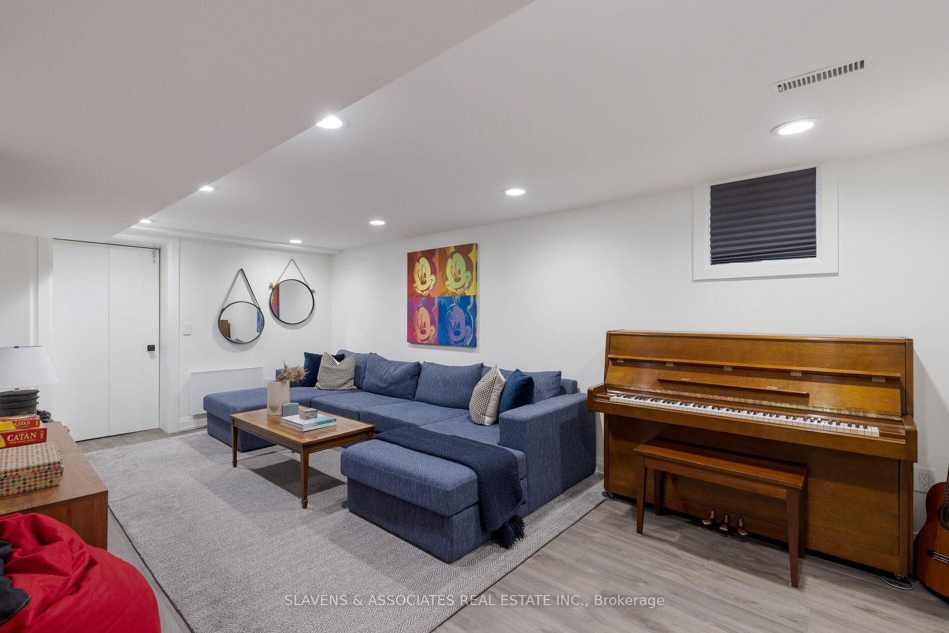 Photo 27 of 217 Lonsmount Drive, Toronto, Forest Hill South — HOMEH