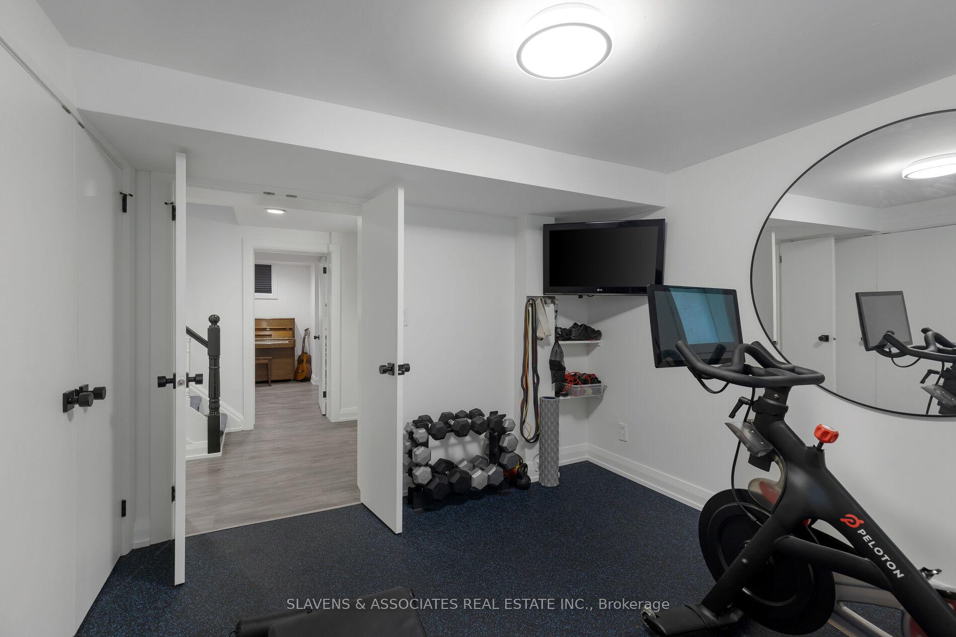 Photo 24 of 217 Lonsmount Drive, Toronto, Forest Hill South — HOMEH