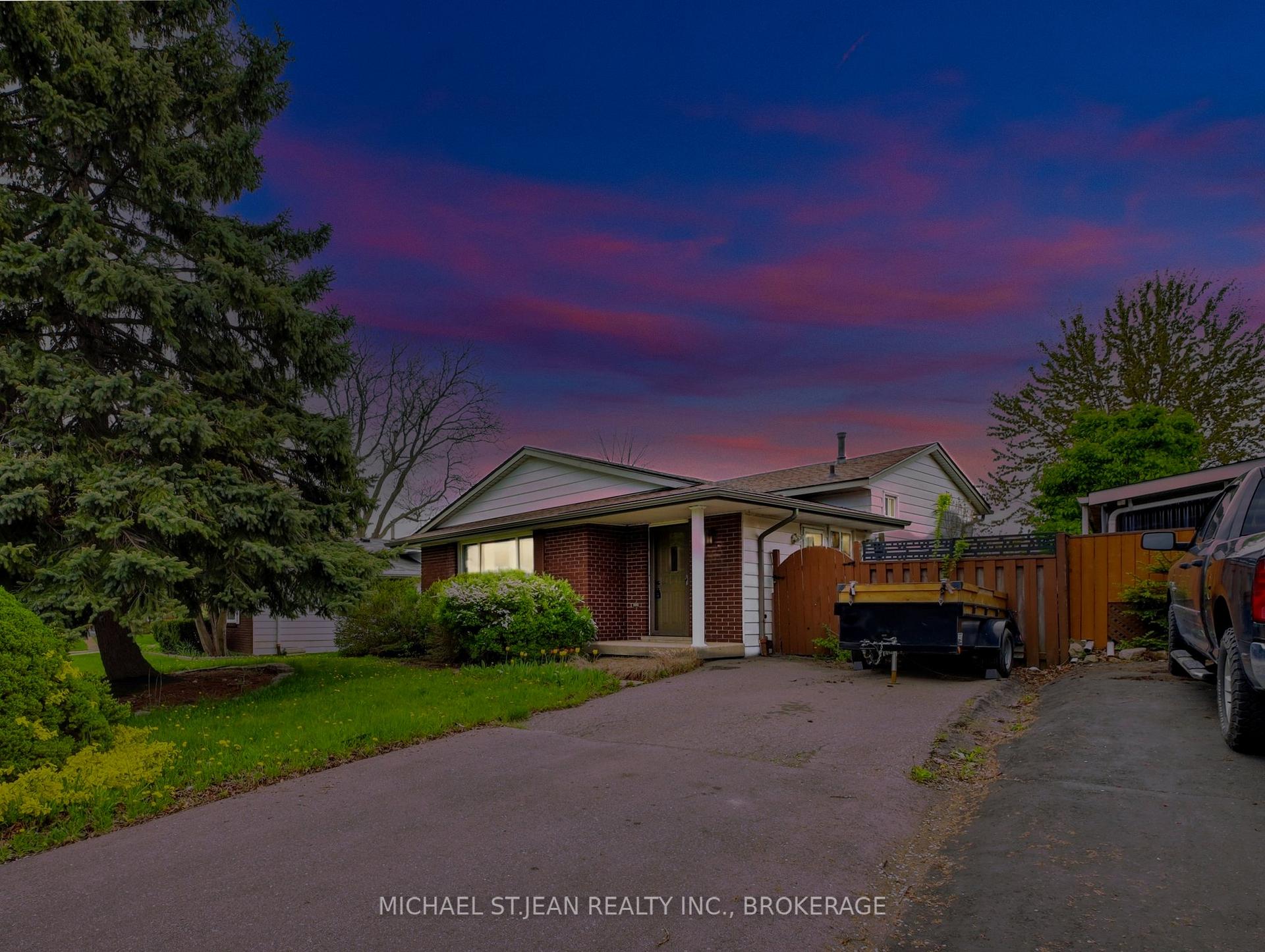Photo 1 of 96 Carson Drive, Hamilton, Lisgar — HOMEH