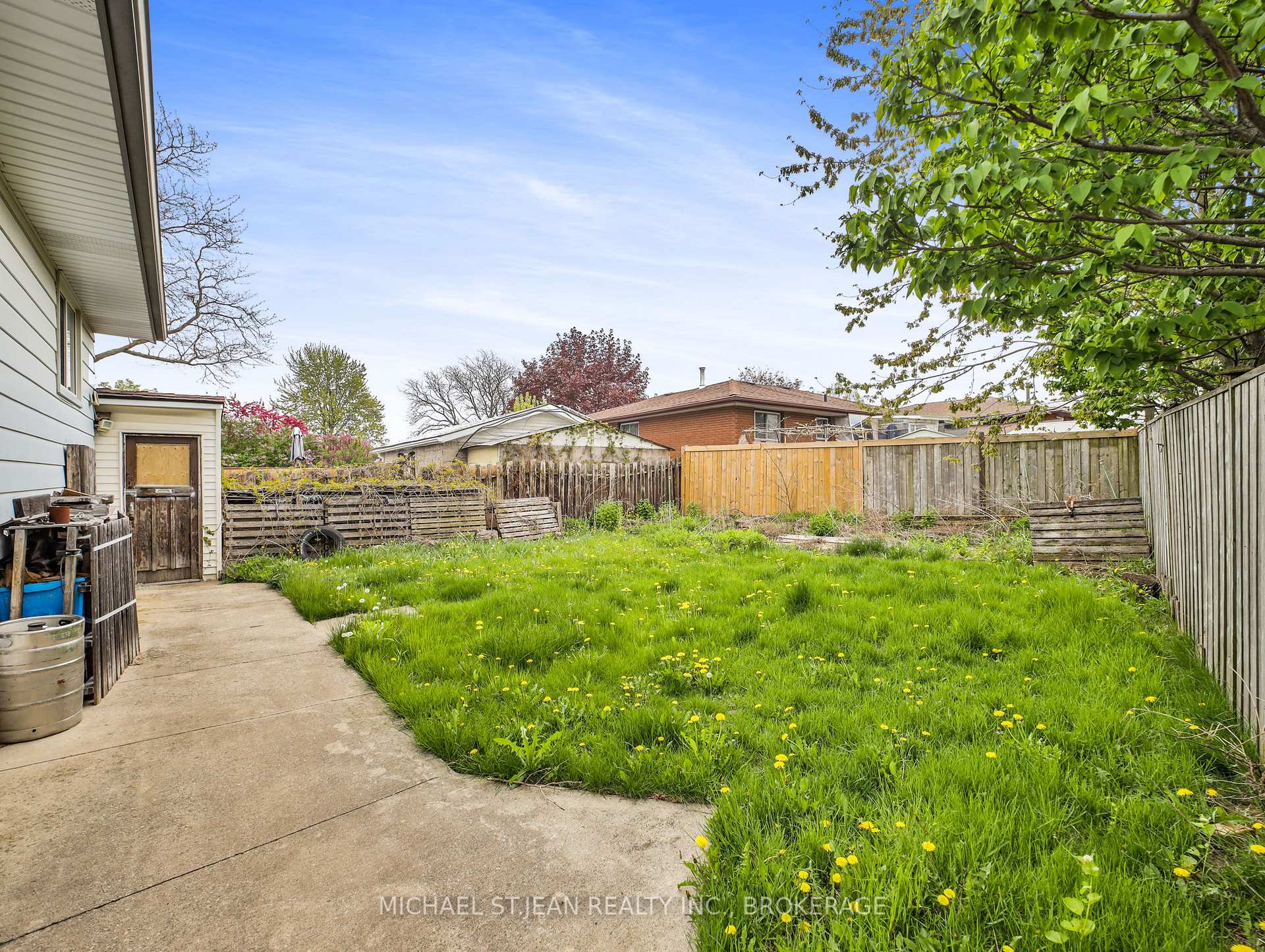 Photo 27 of 96 Carson Drive, Hamilton, Lisgar — HOMEH